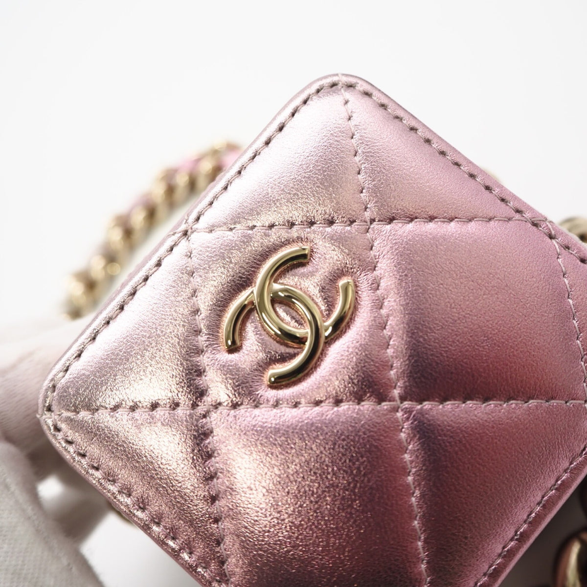 Chanel Matelasse Pink Silver Leather Shoulder Bag (Pre-Owned)