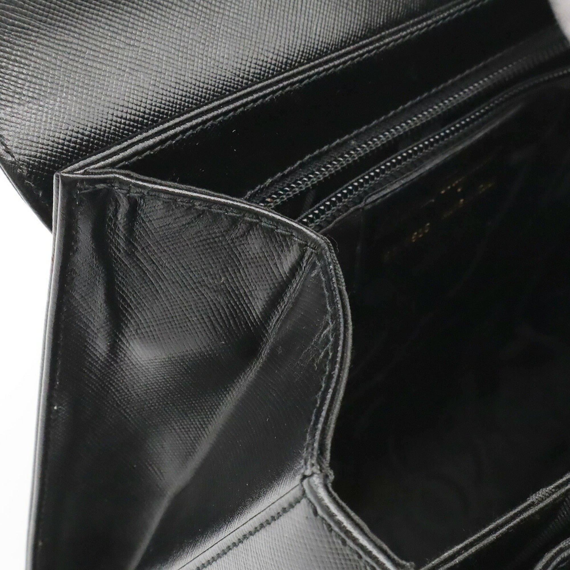 Salvatore Ferragamo Black Leather Handbag Shoulder Bag (Pre-Owned)