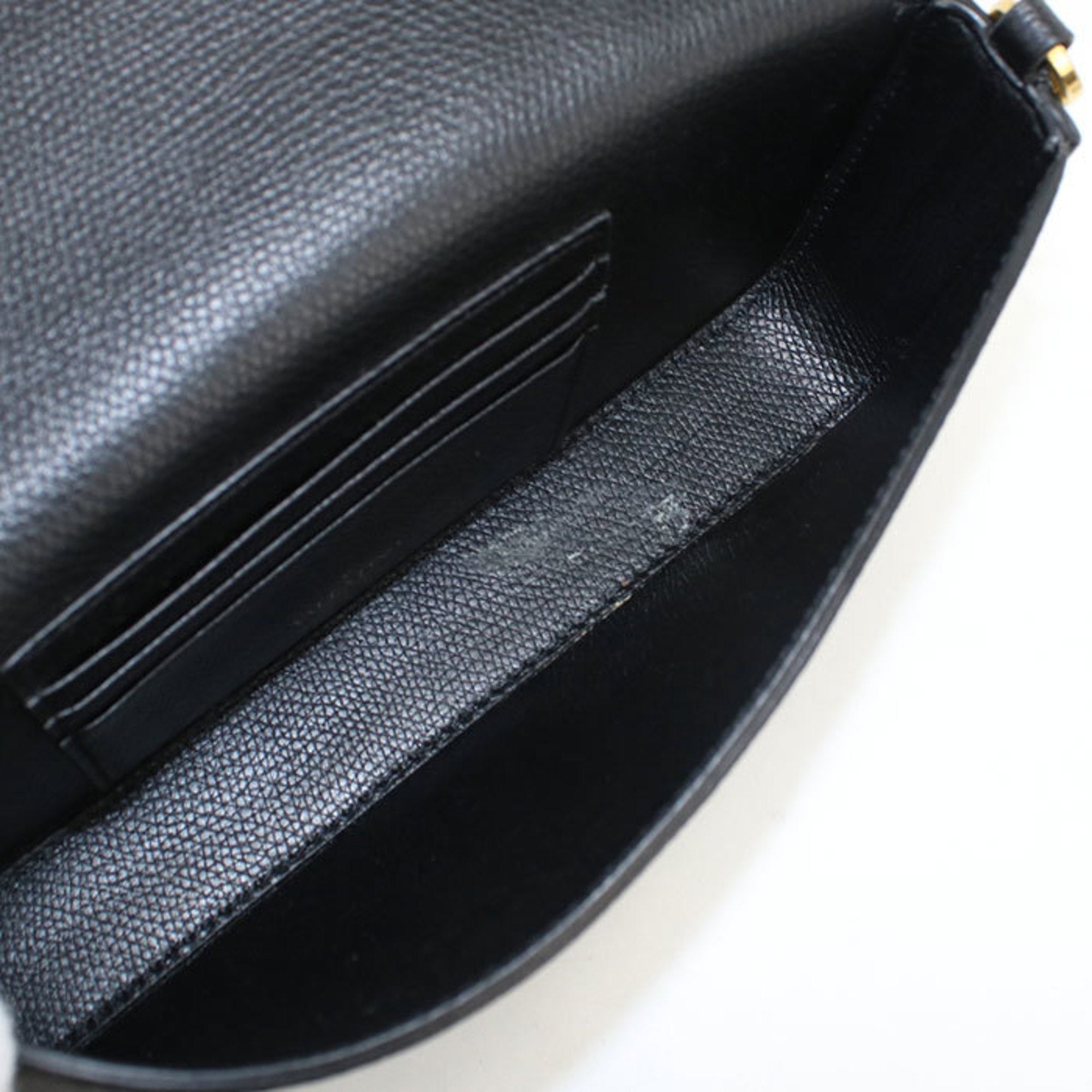 Valentino Garavani Black Leather Shoulder Bag (Pre-Owned)