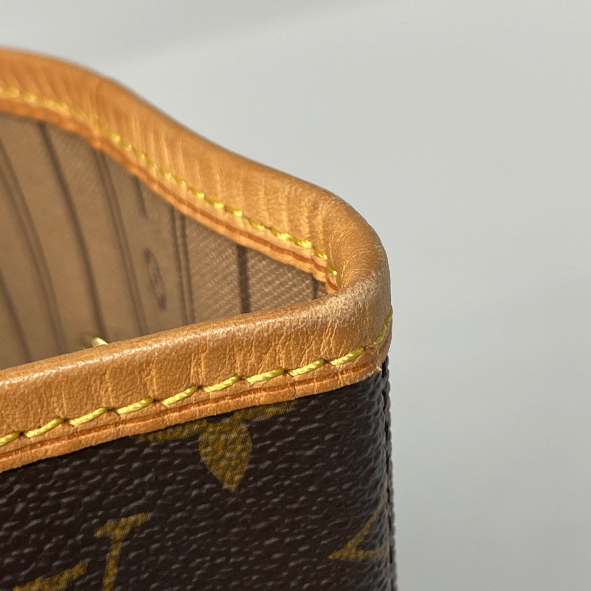 Louis Vuitton Brown Monogram Shoulder Bag Tote Bag (Pre-Owned)