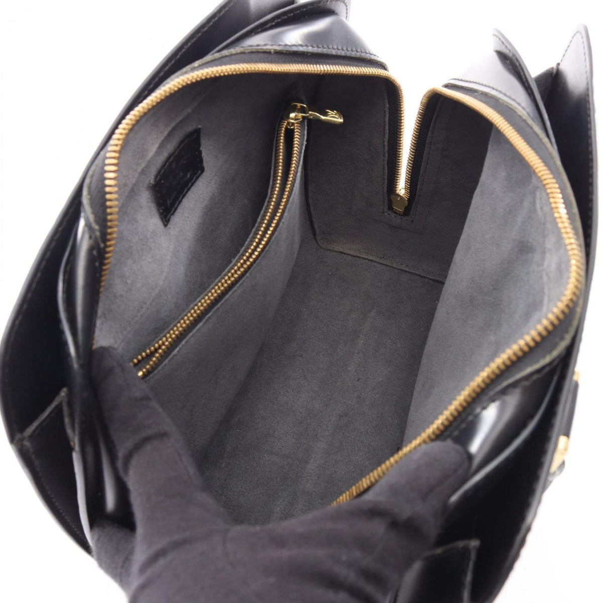 Louis Vuitton Black Leather Handbag (Pre-Owned)