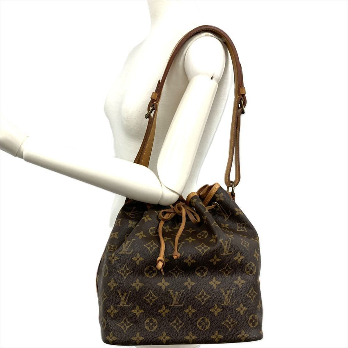 Louis Vuitton Brown Monogram Canvas Shoulder Bag (Pre-Owned)