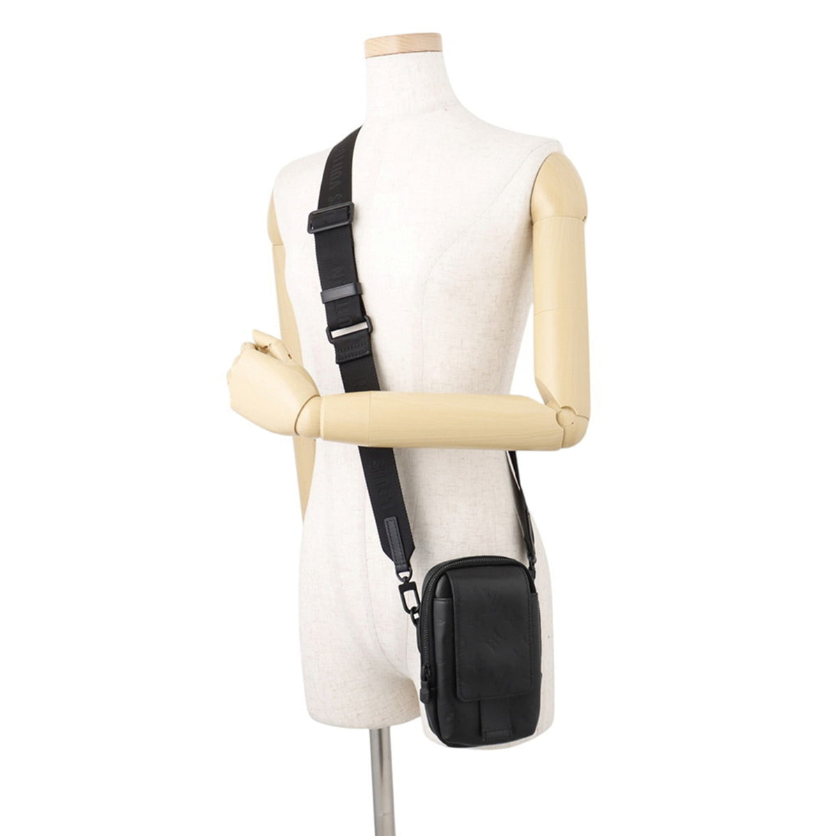 Louis Vuitton Noir Monogram Shadow Shoulder Bag (Pre-Owned)