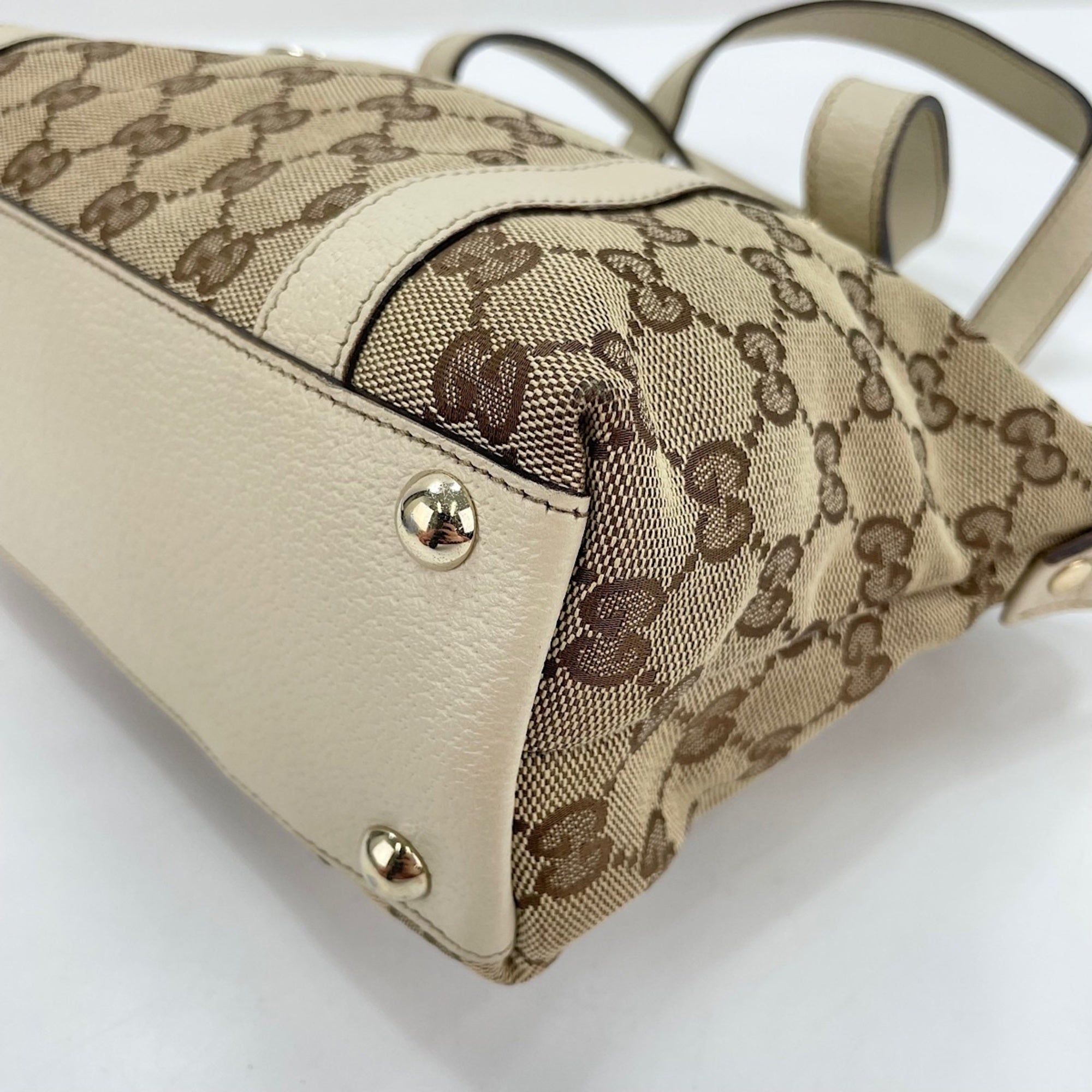 Gucci Beige Handbag (Pre-Owned)