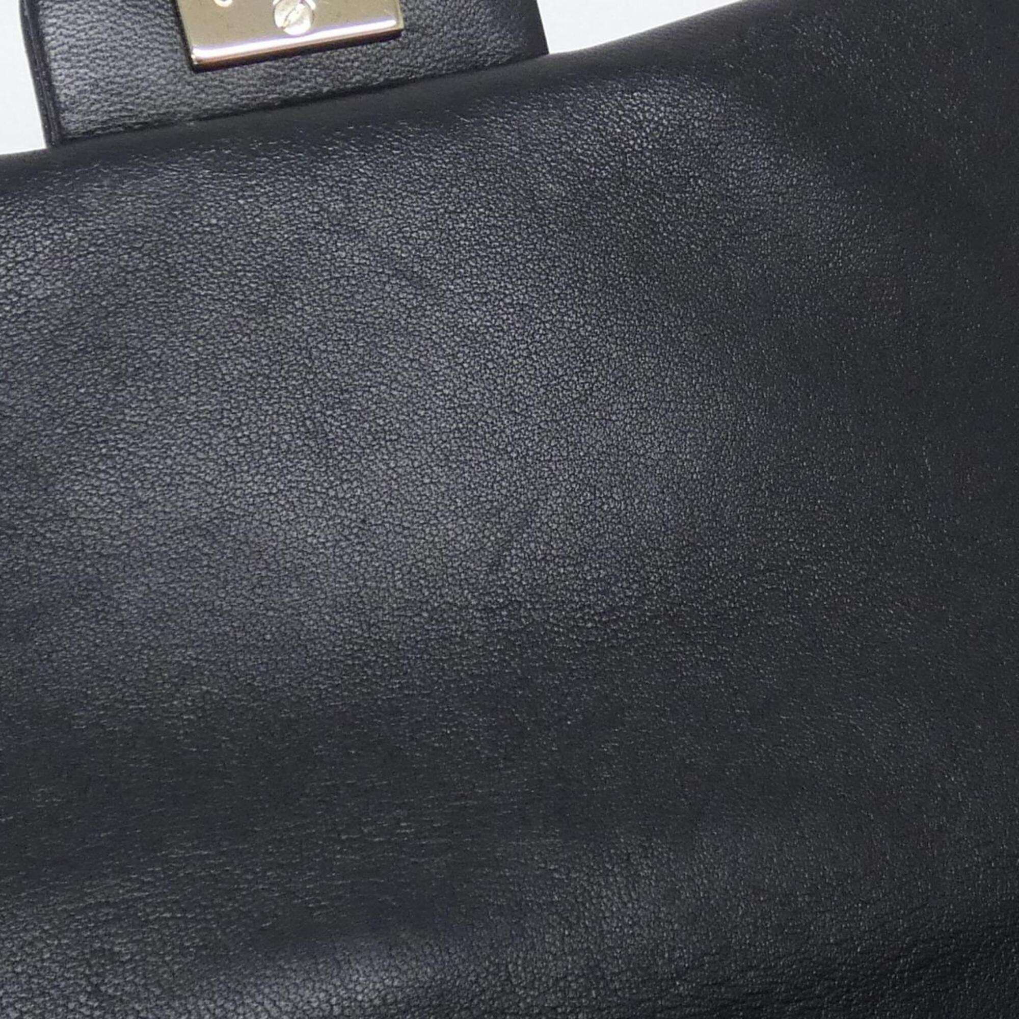 Chanel Black Artificial Pearl Leather Shoulder Bag (Pre-Owned)