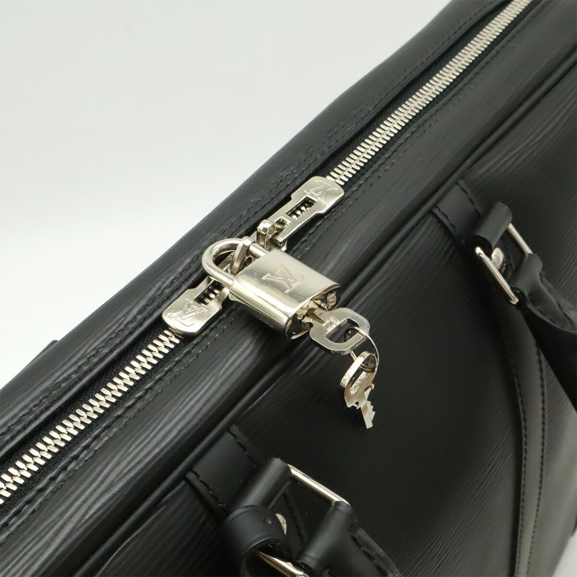 Louis Vuitton Black Noir Epi Leather Handbag (Pre-Owned)