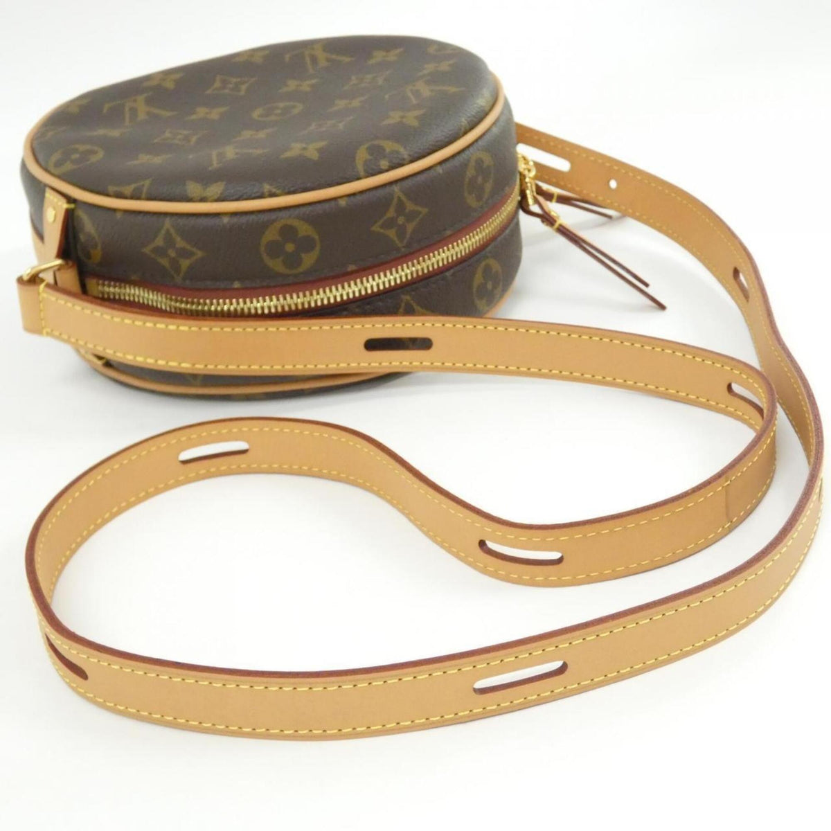 Louis Vuitton Marron Coated Canvas Shoulder Bag (Pre-Owned)