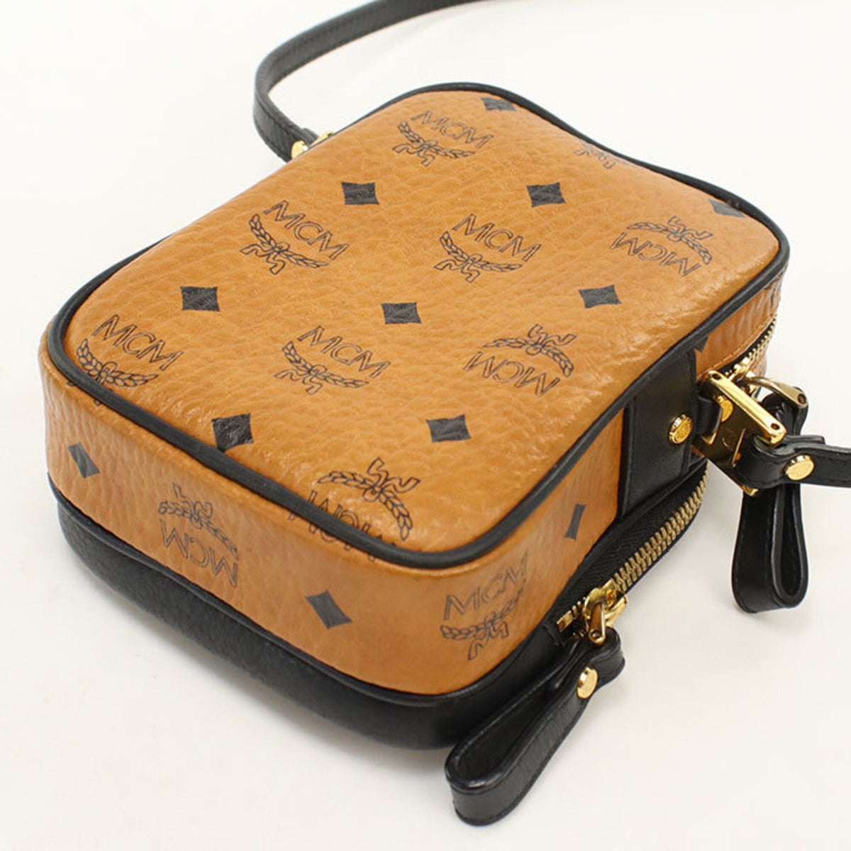 Mcm Brown Canvas Shoulder Bag (Pre-Owned)
