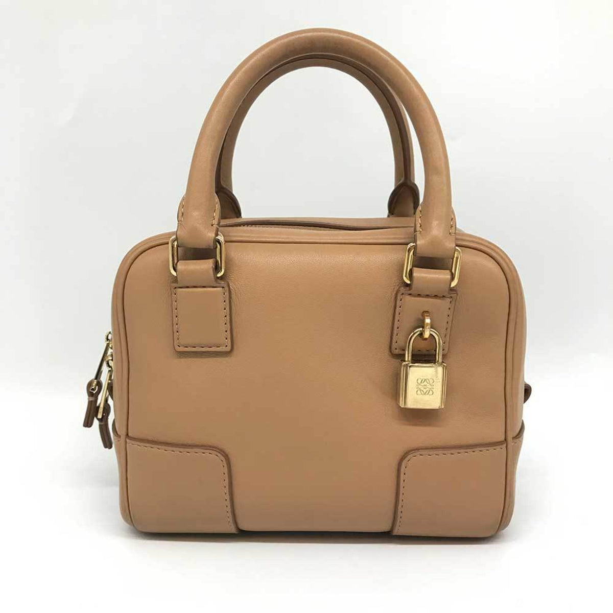 Loewe Amazona Beige Leather Handbag (Pre-Owned)