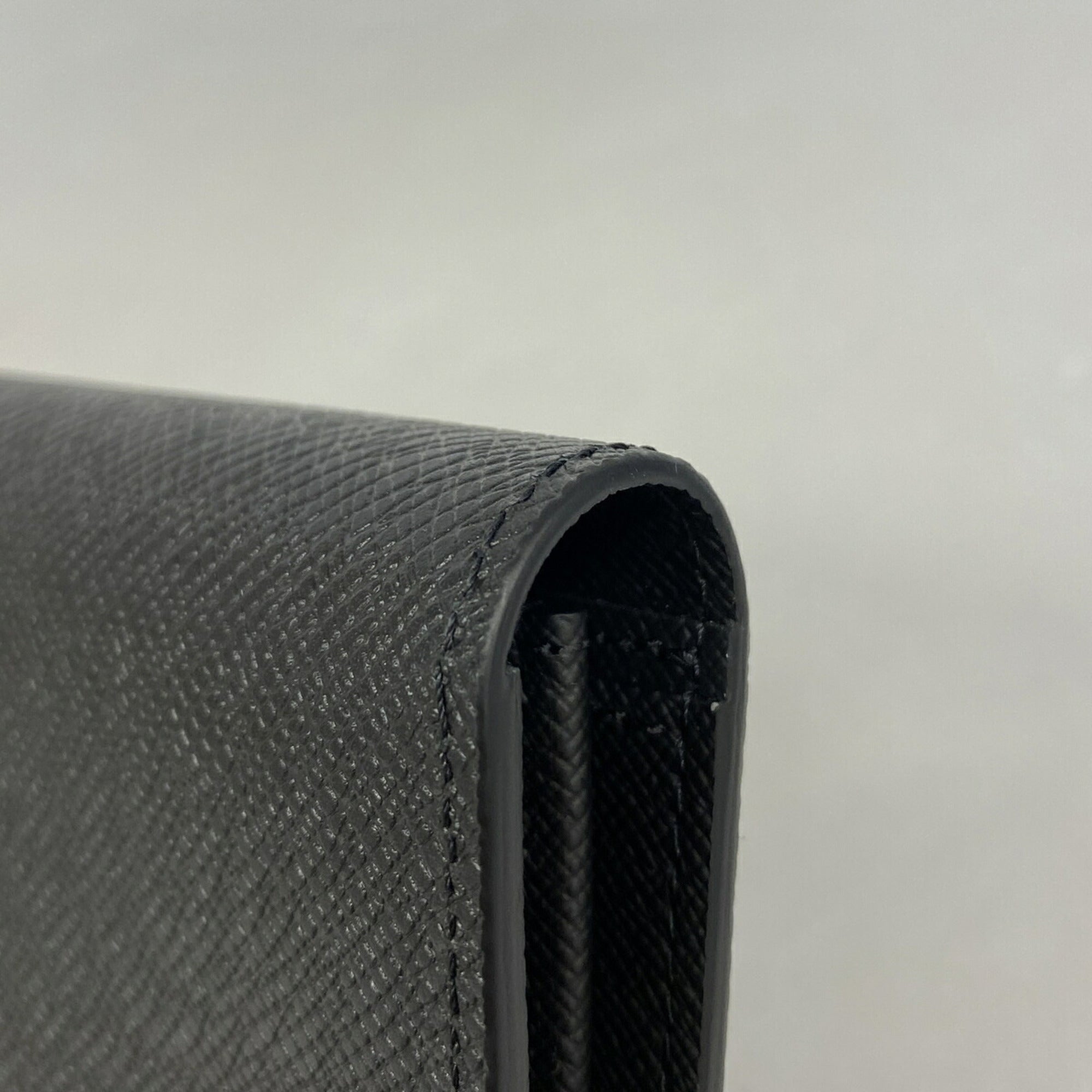 Louis Vuitton Noir Long Wallet (Bi-Fold) (Pre-Owned)