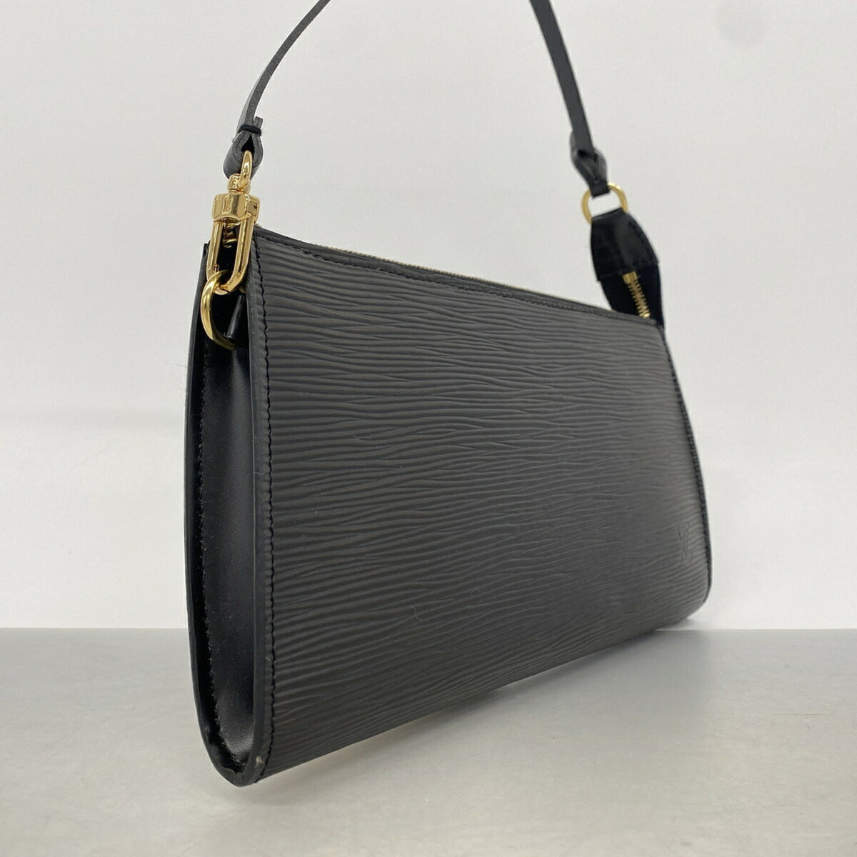 Louis Vuitton Noir Pouch (Pre-Owned)