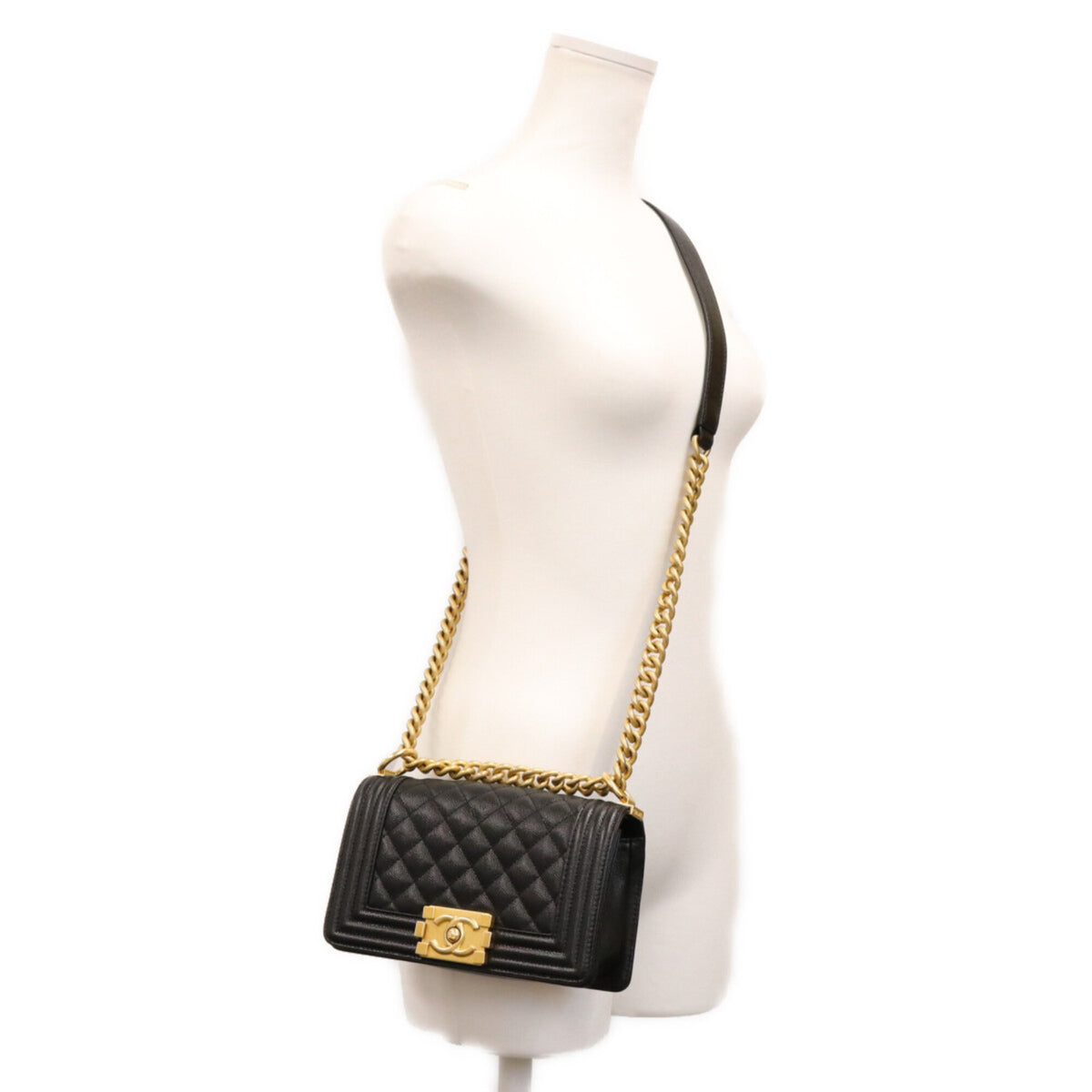 Chanel Black Grained Calfskin Shoulder Bag (Pre-Owned)