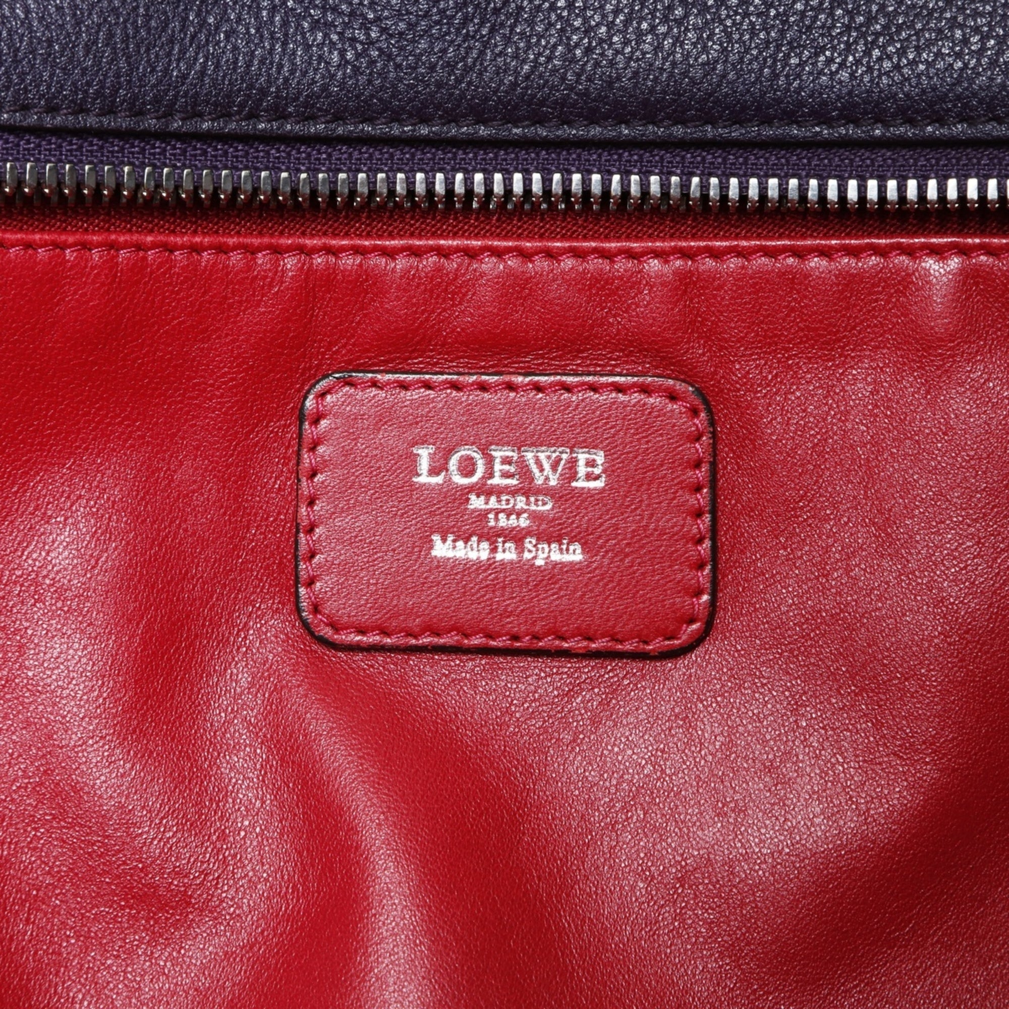 Loewe Red Color Handbag (Pre-Owned)