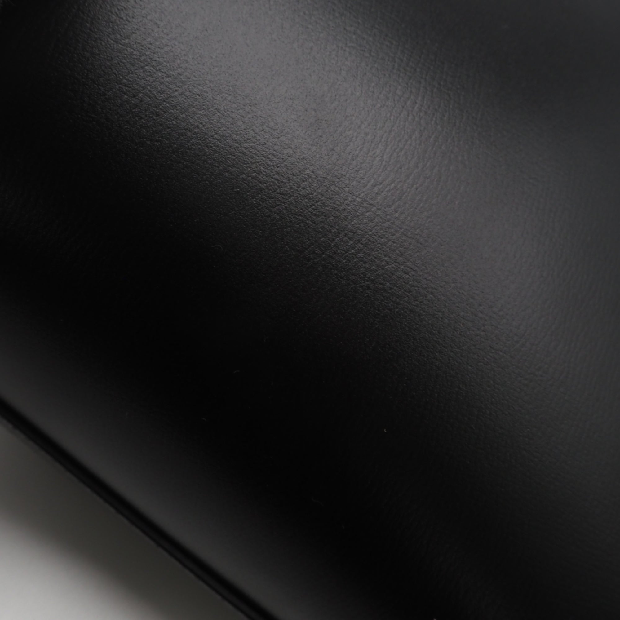 Gucci Black Leather Shoulder Bag (Pre-Owned)
