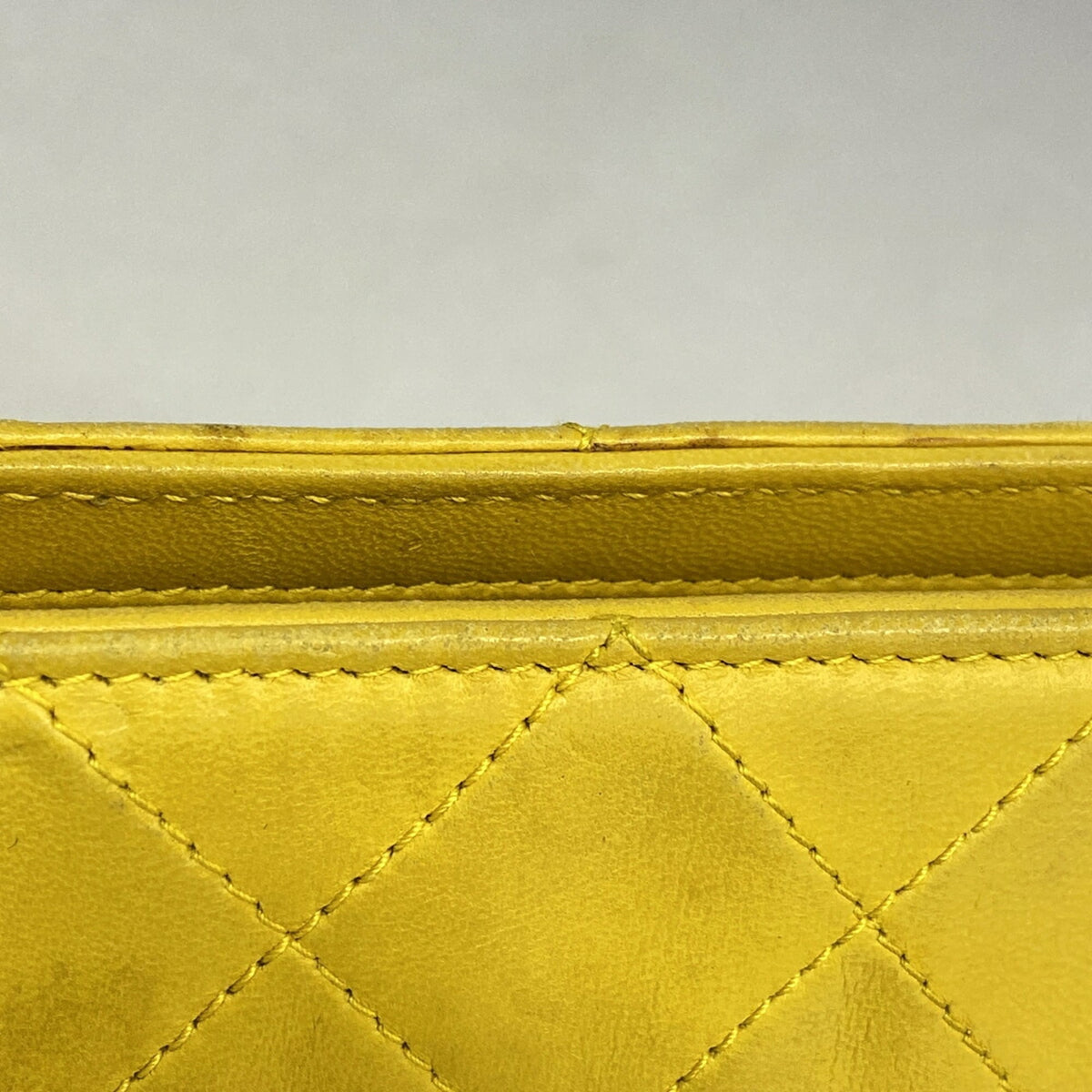 Chanel Yellow Leather Handbag (Pre-Owned)