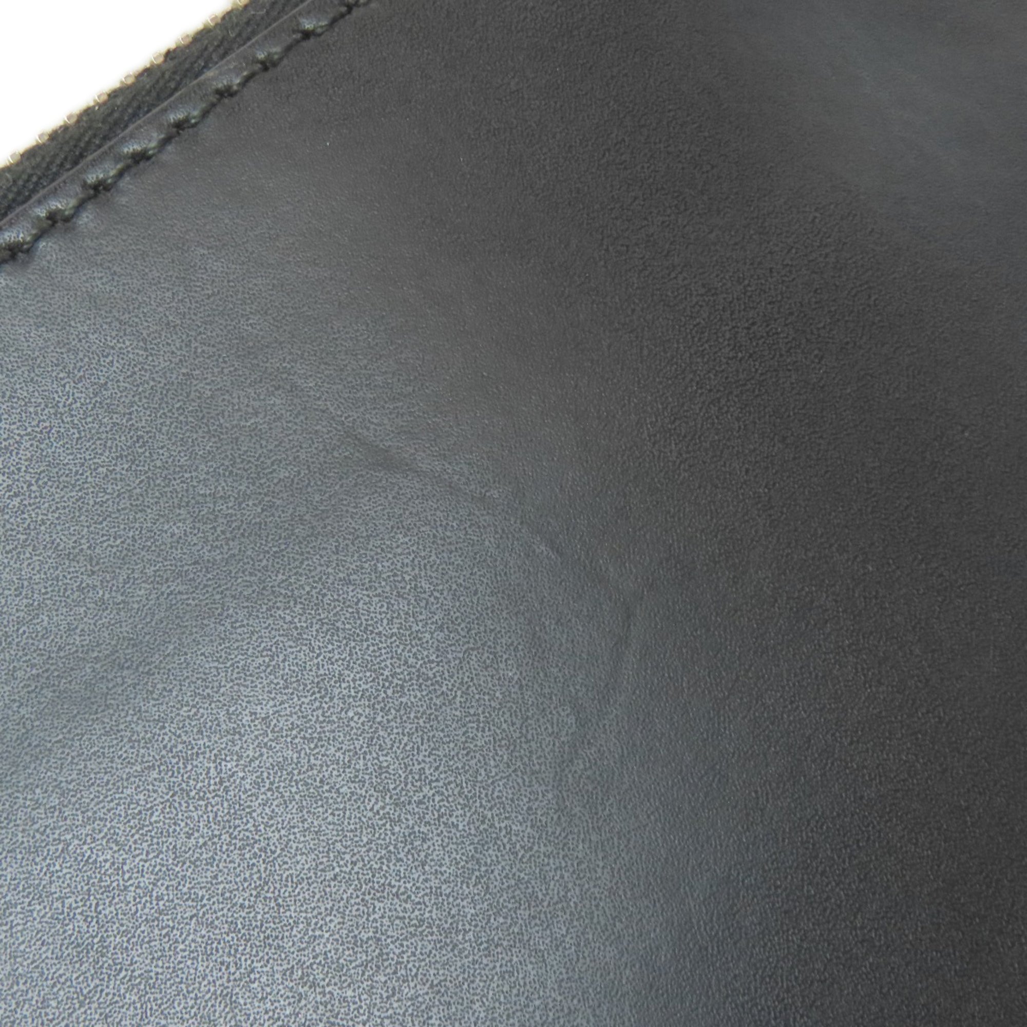 Valentino Black Leather Clutch Bag (Pre-Owned)