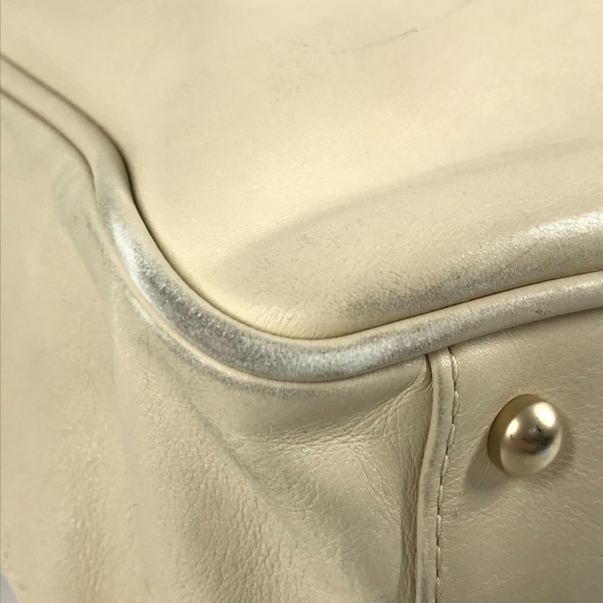 Chanel Beige White Leather Shoulder Bag Tote Bag (Pre-Owned)