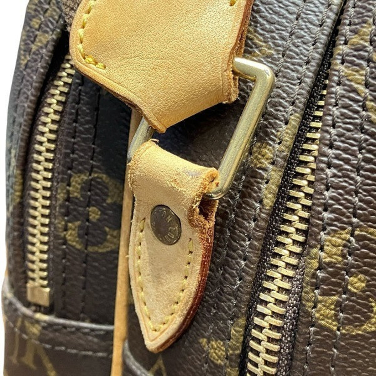 Louis Vuitton Brown Monogram Shoulder Bag (Pre-Owned)