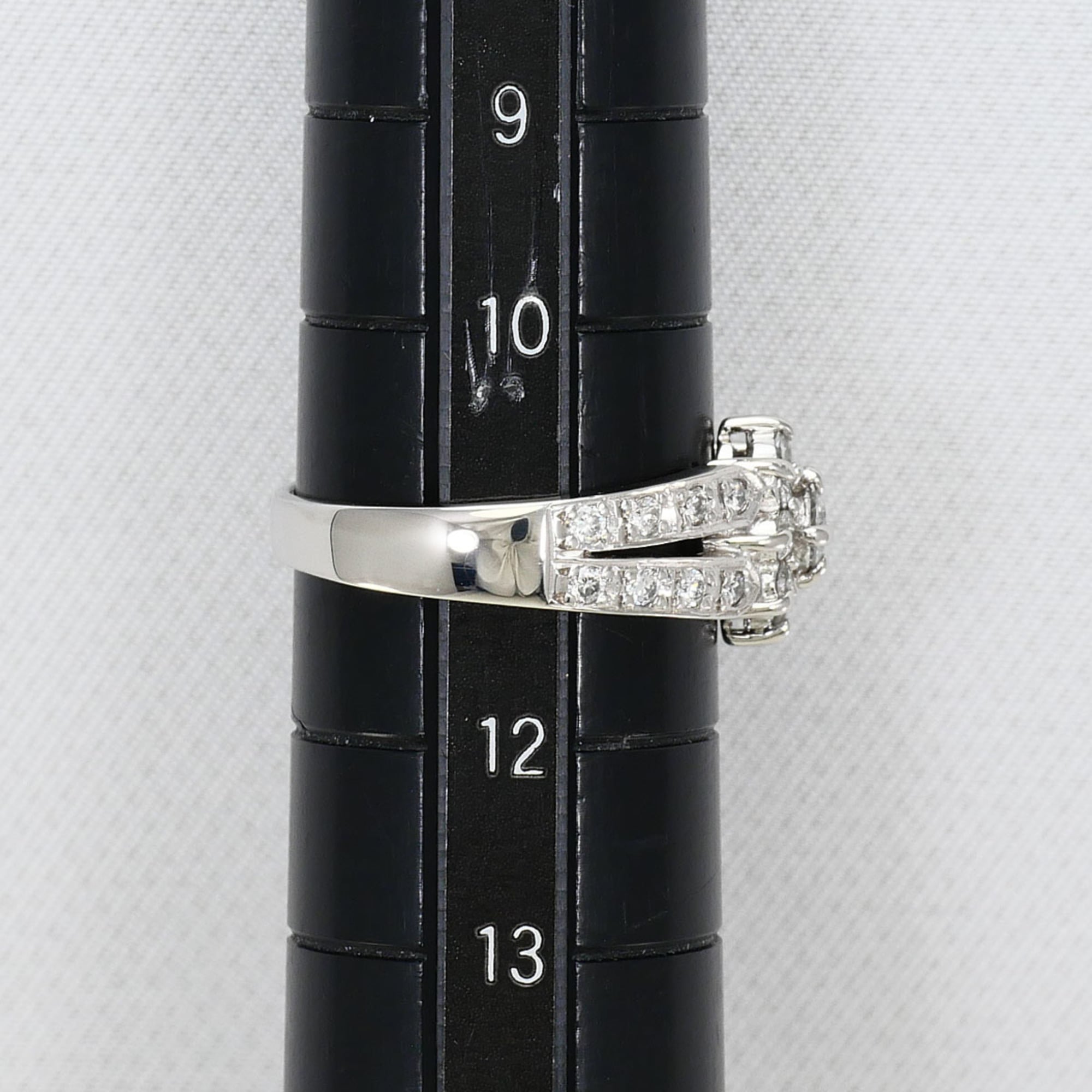 Unbranded White Gold White Gold (18K) Band Ring (Pre-Owned)