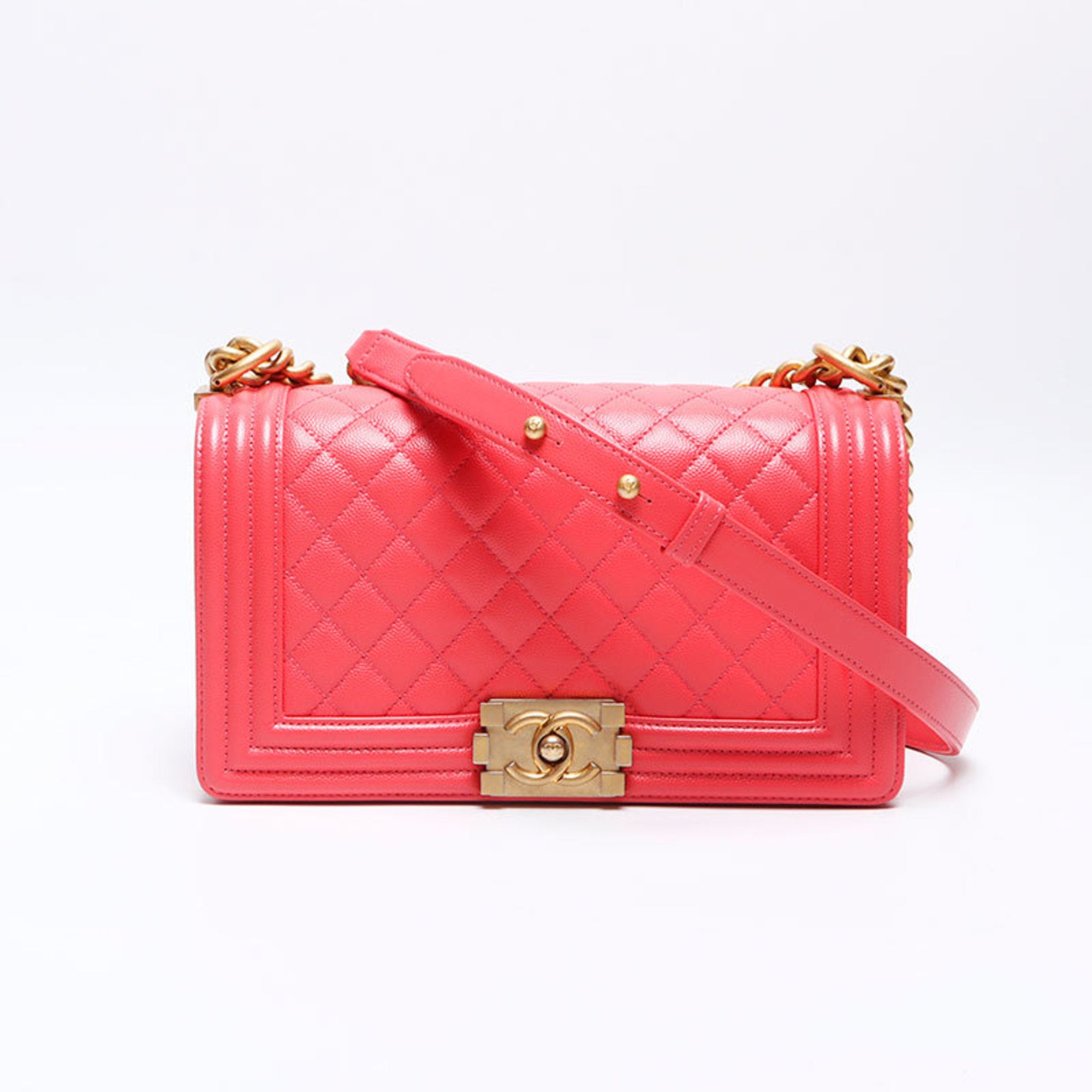 Chanel Pink Shoulder Bag (Pre-Owned)