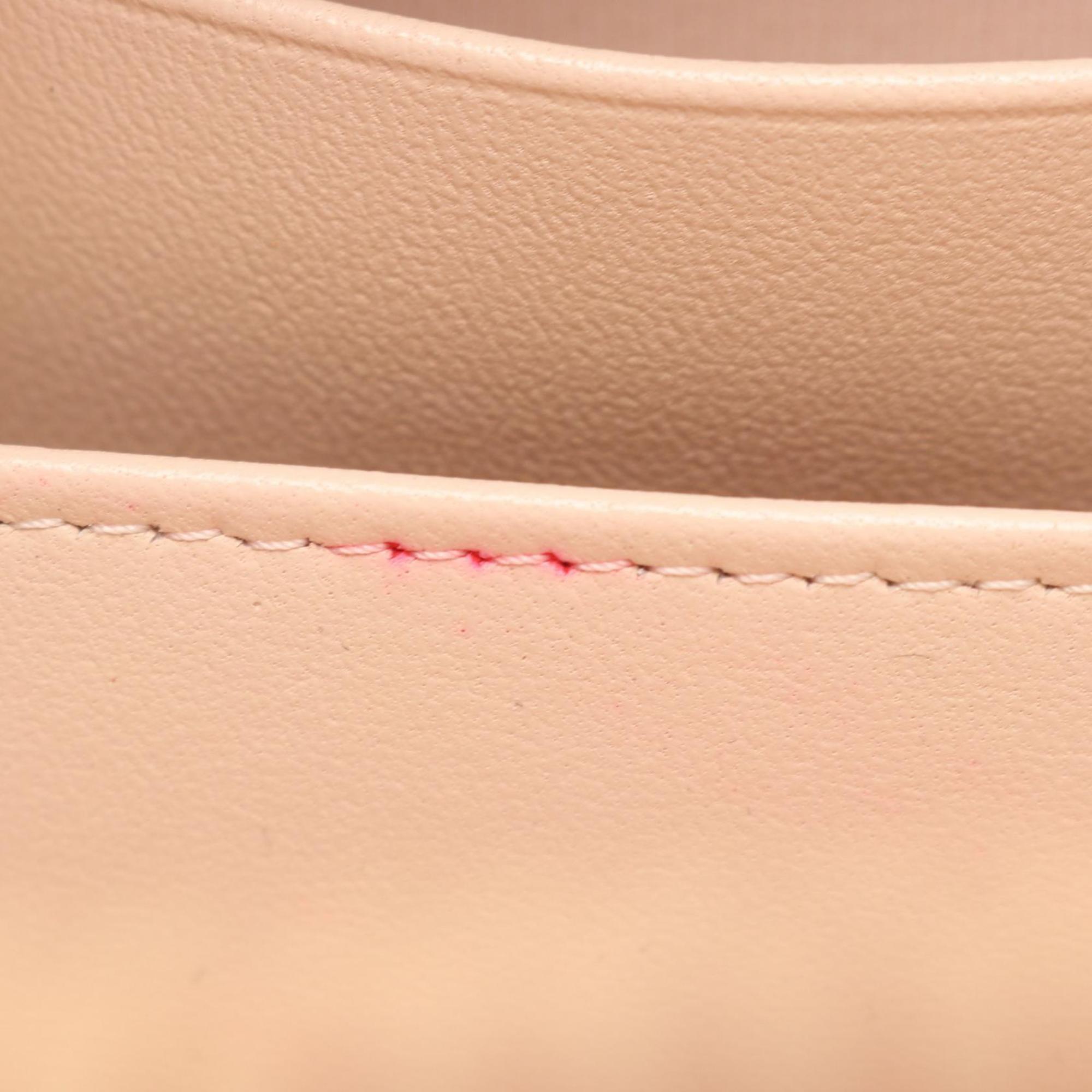 Chanel Pink Leather Shoulder Bag (Pre-Owned)