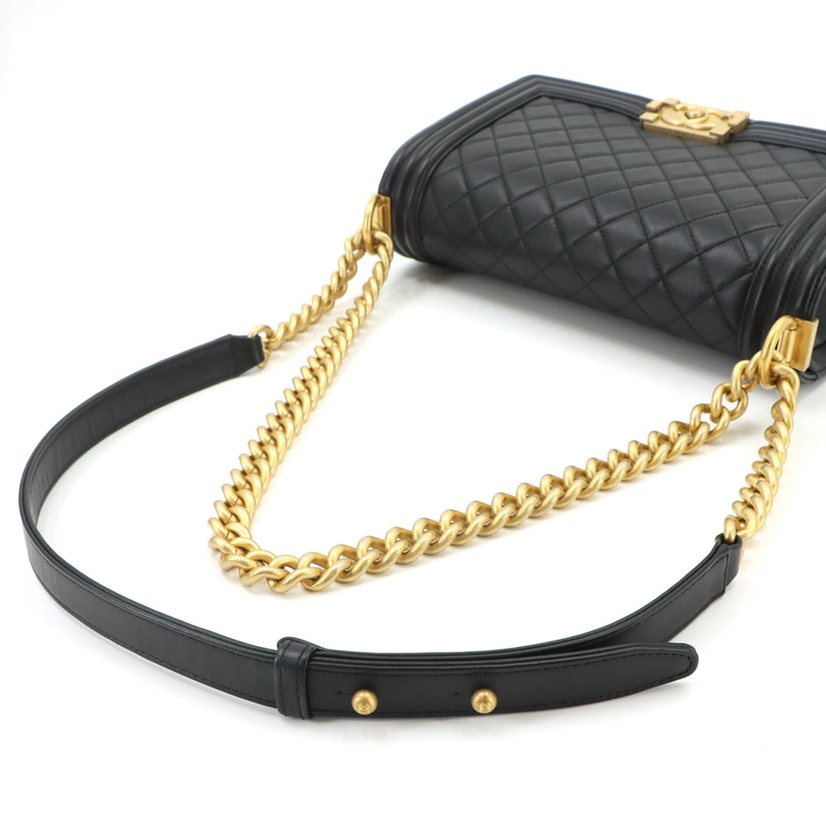 Chanel Black Leather Handbag Shoulder Bag (Pre-Owned)