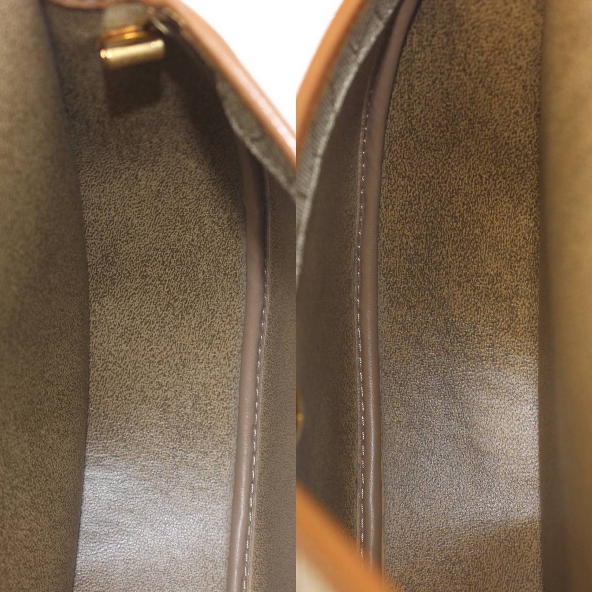 Christian Dior Beige Pvc Leather Shoulder Bag (Pre-Owned)