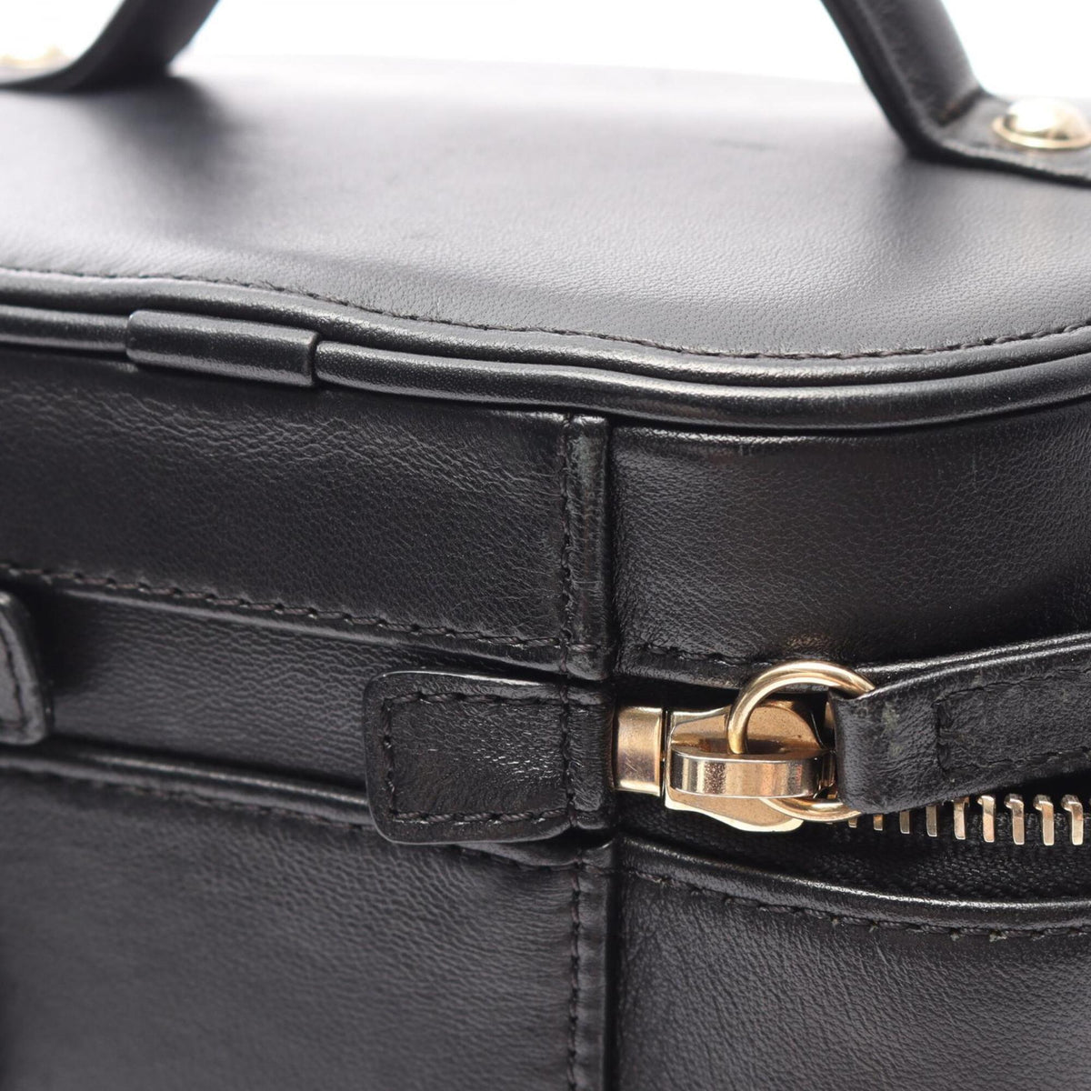 Chanel Black Leather Handbag (Pre-Owned)