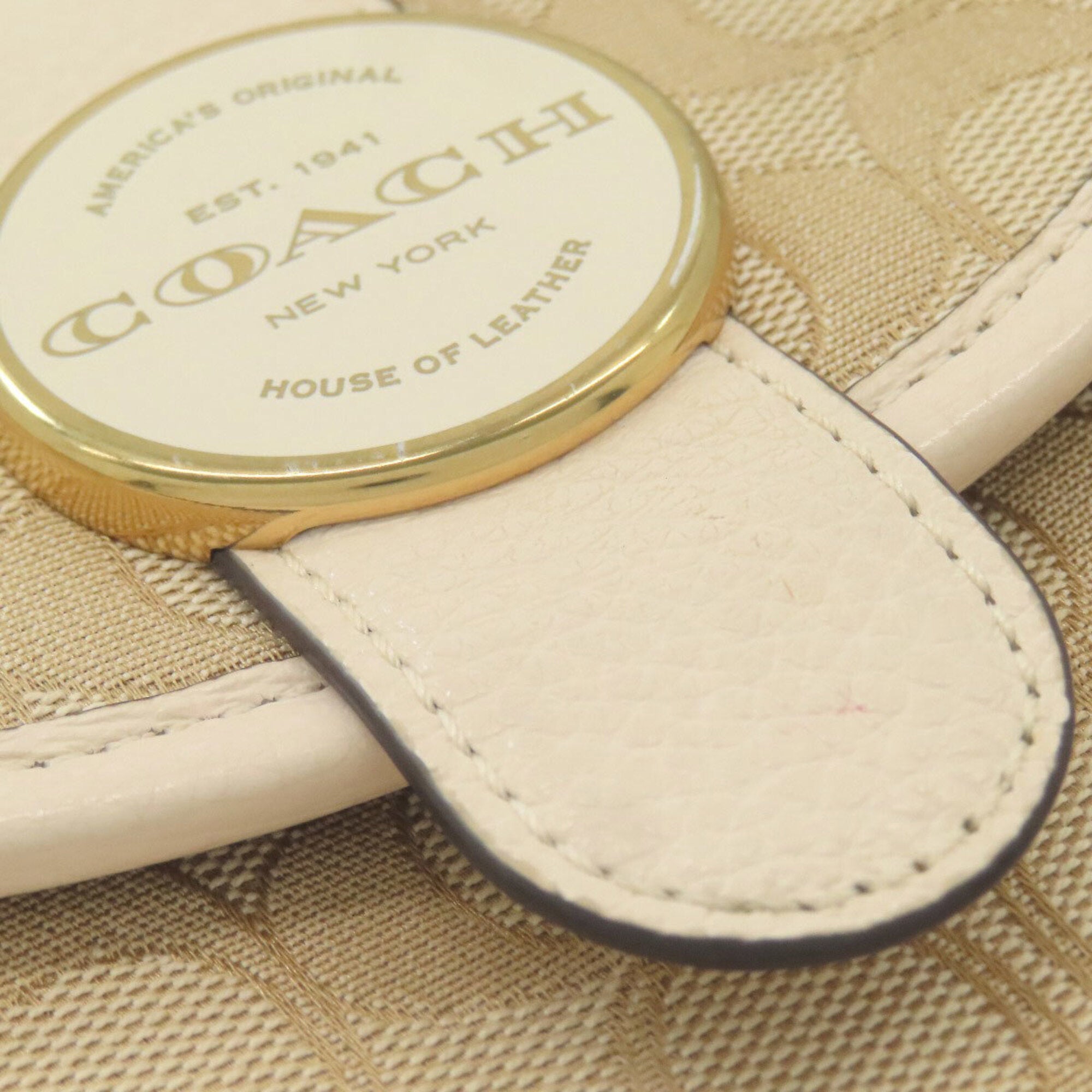 Coach Beige Canvas Shoulder Bag (Pre-Owned)