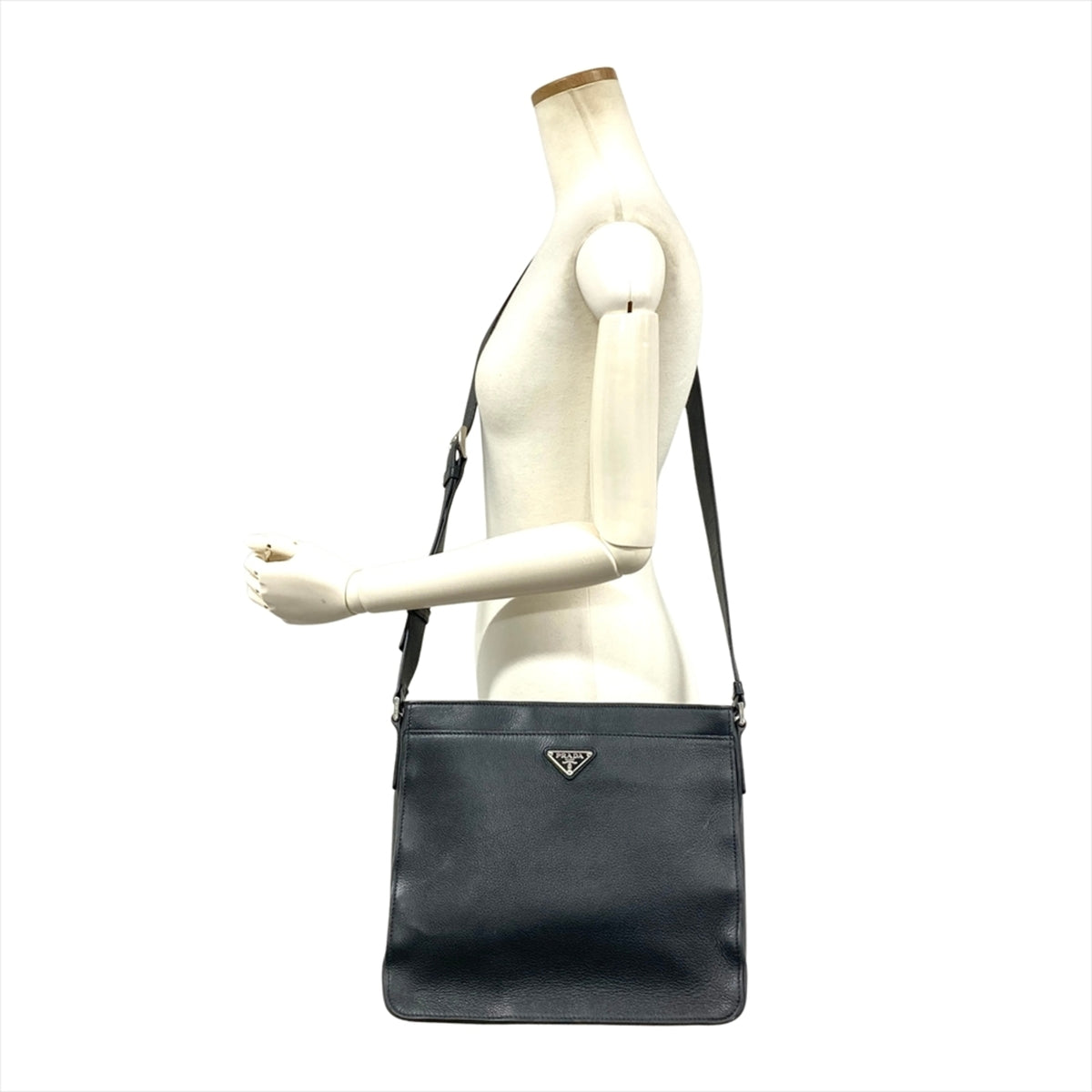 Prada Black Leather Shoulder Bag (Pre-Owned)