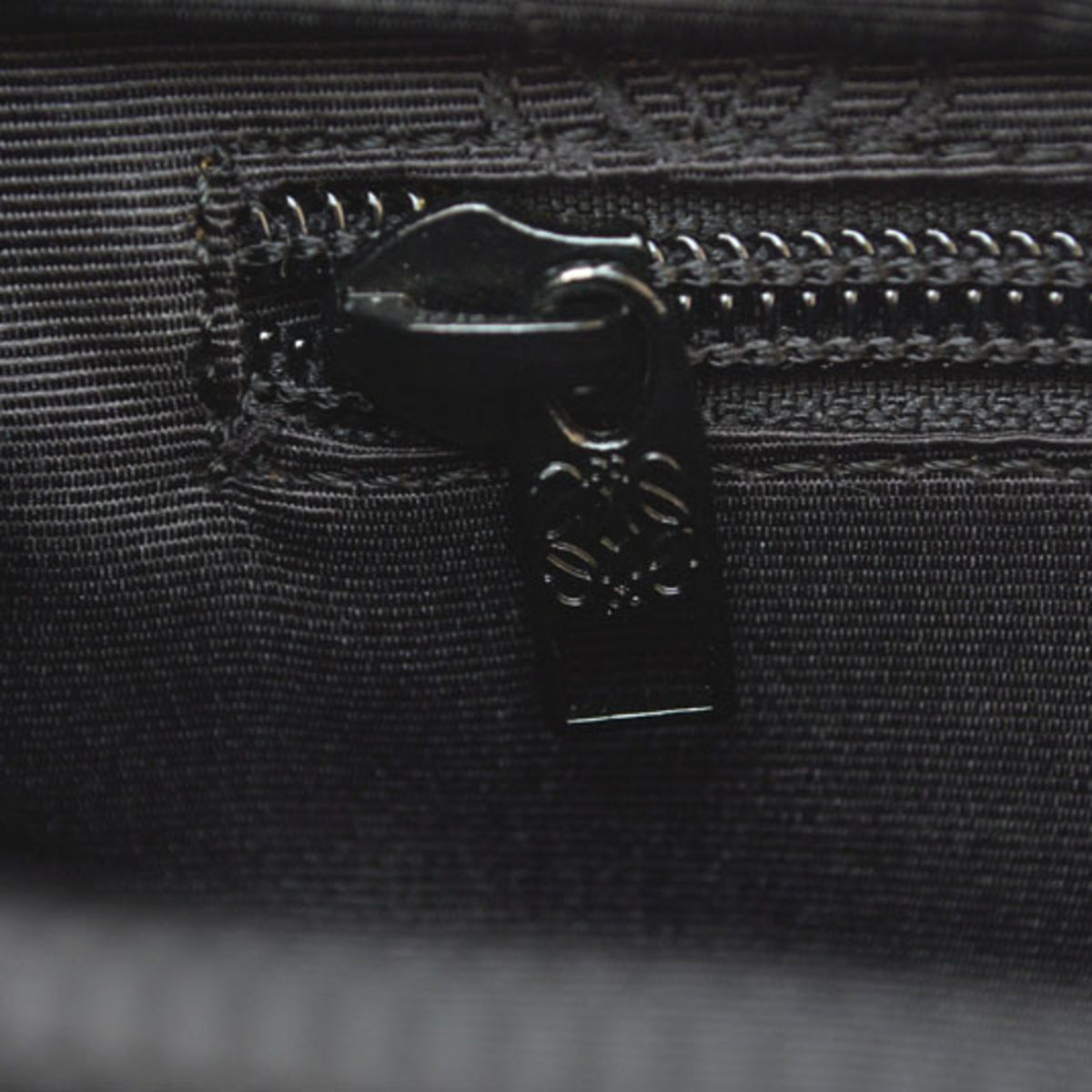 Loewe Black Green Leather Canvas Handbag (Pre-Owned)