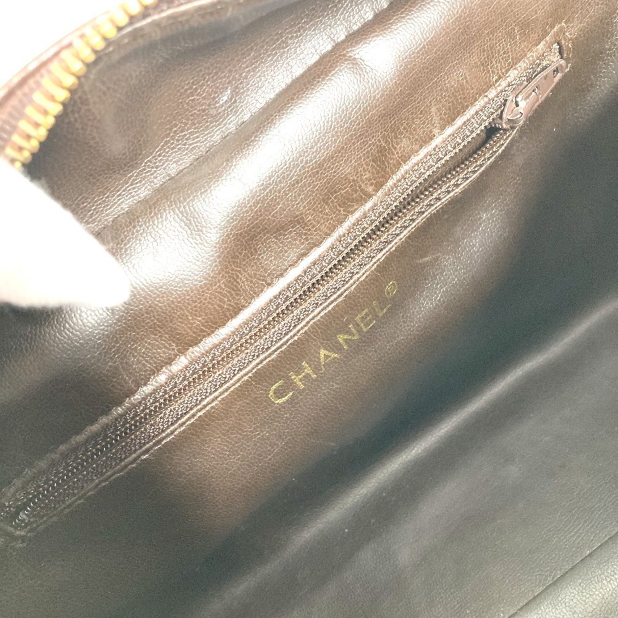 Chanel Brown Leather Clutch Bag Handbag Pouch (Pre-Owned)