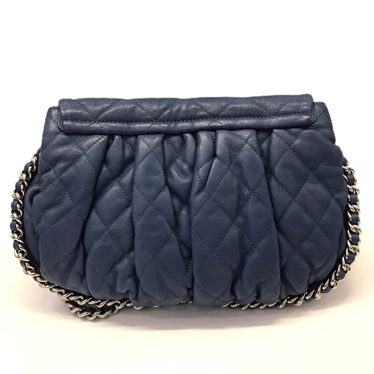 Chanel Matelasse Navy Leather Shoulder Bag (Pre-Owned)