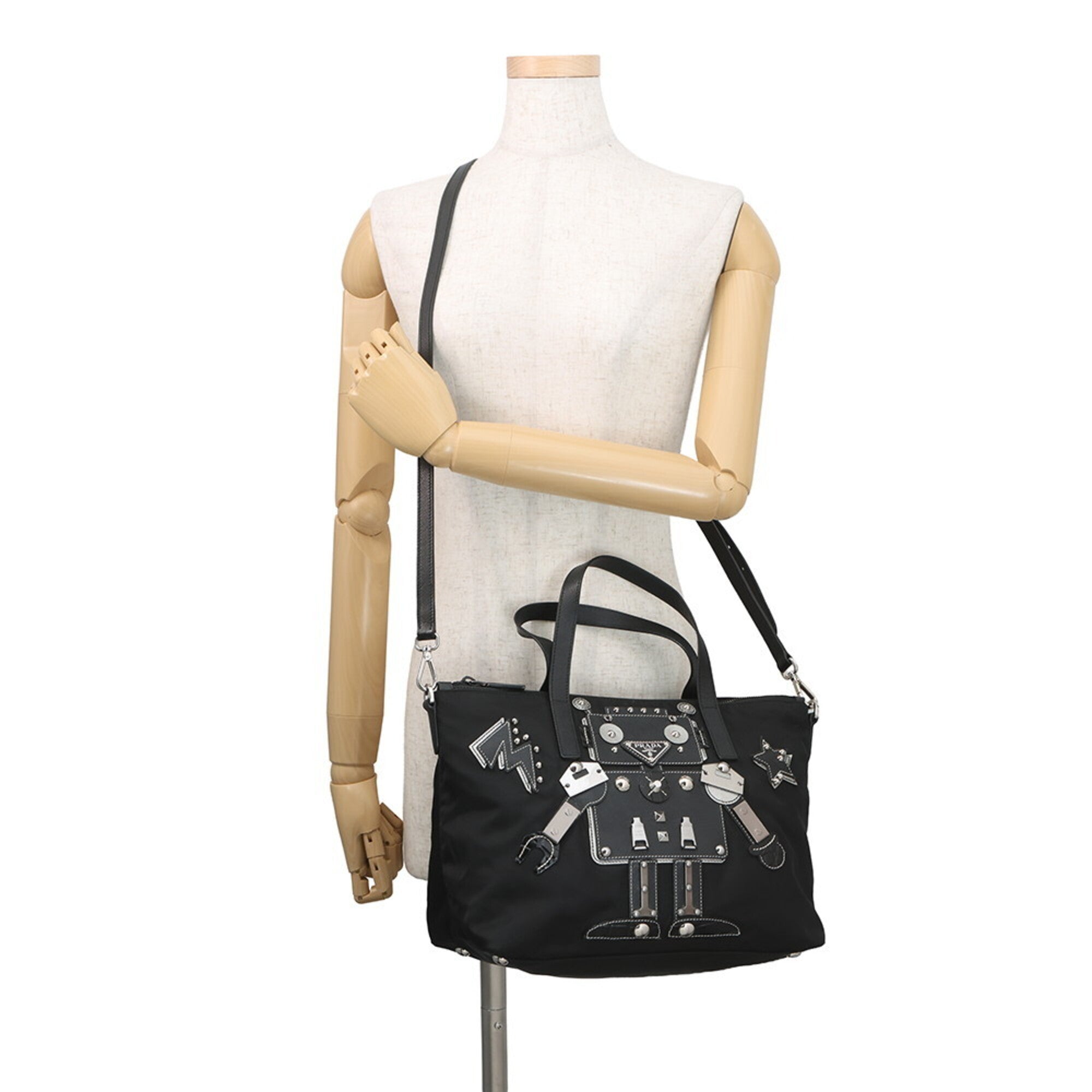 Prada Black Nylon Handbag (Pre-Owned)