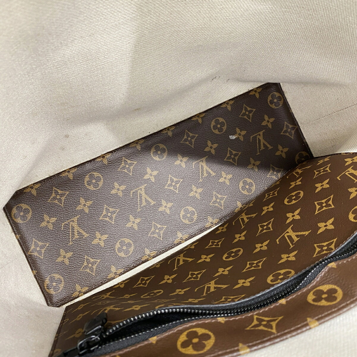 Louis Vuitton Brown Tote Bag (Pre-Owned)