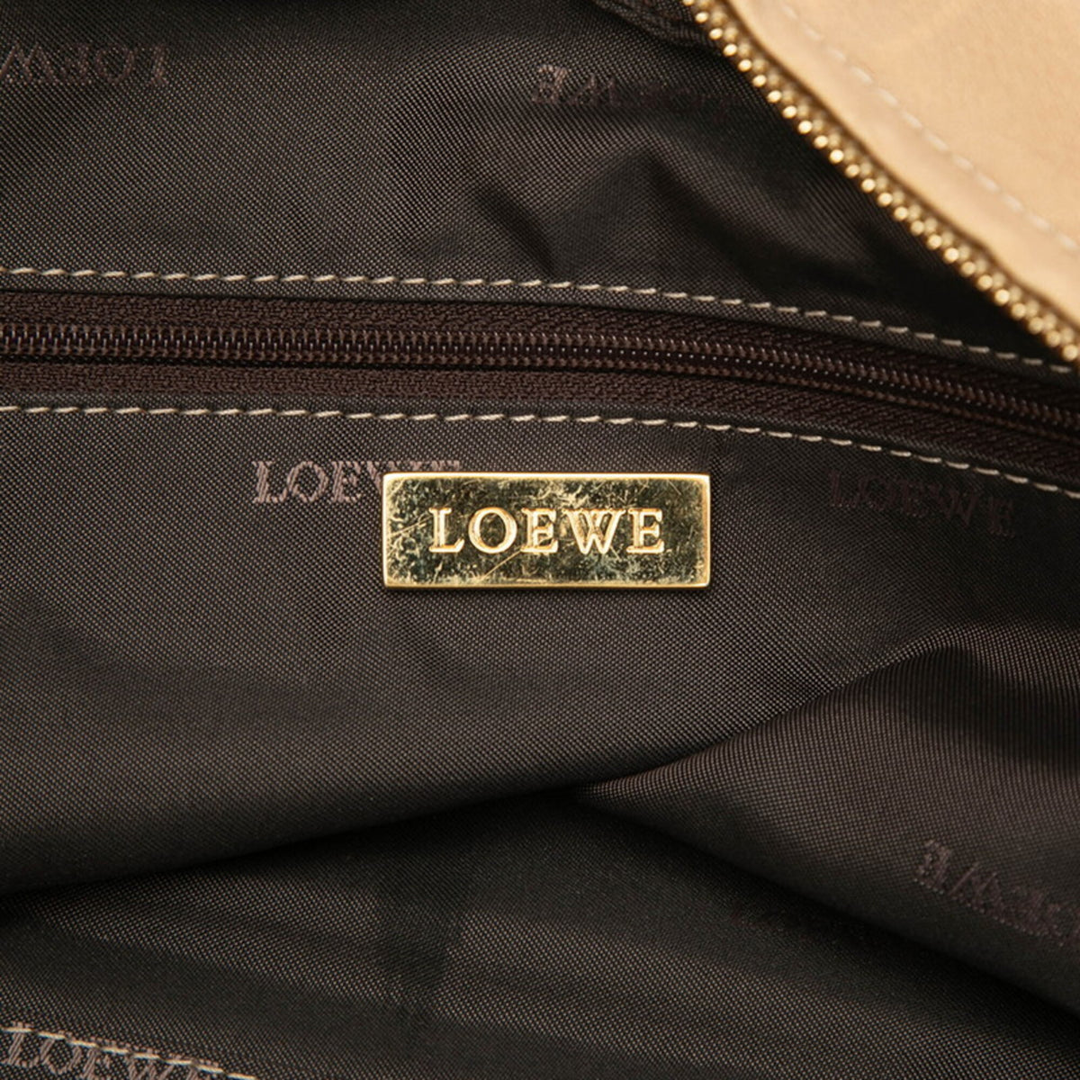 Loewe Amazona Gold Leather Handbag (Pre-Owned)