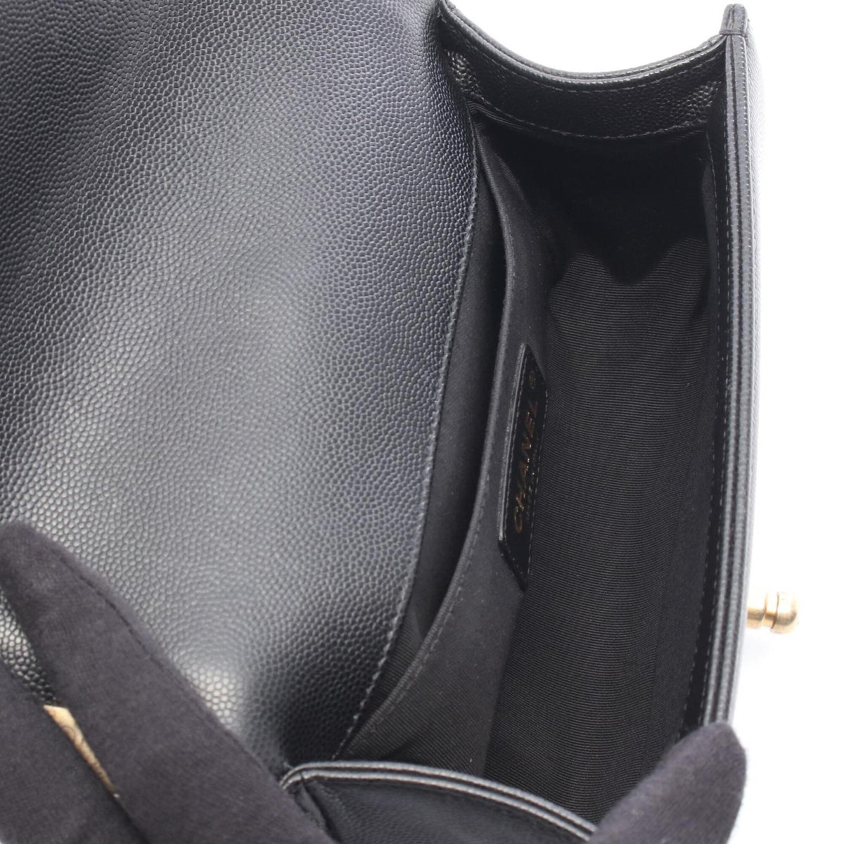 Chanel Black Grained Calfskin Handbag Shoulder Bag (Pre-Owned)