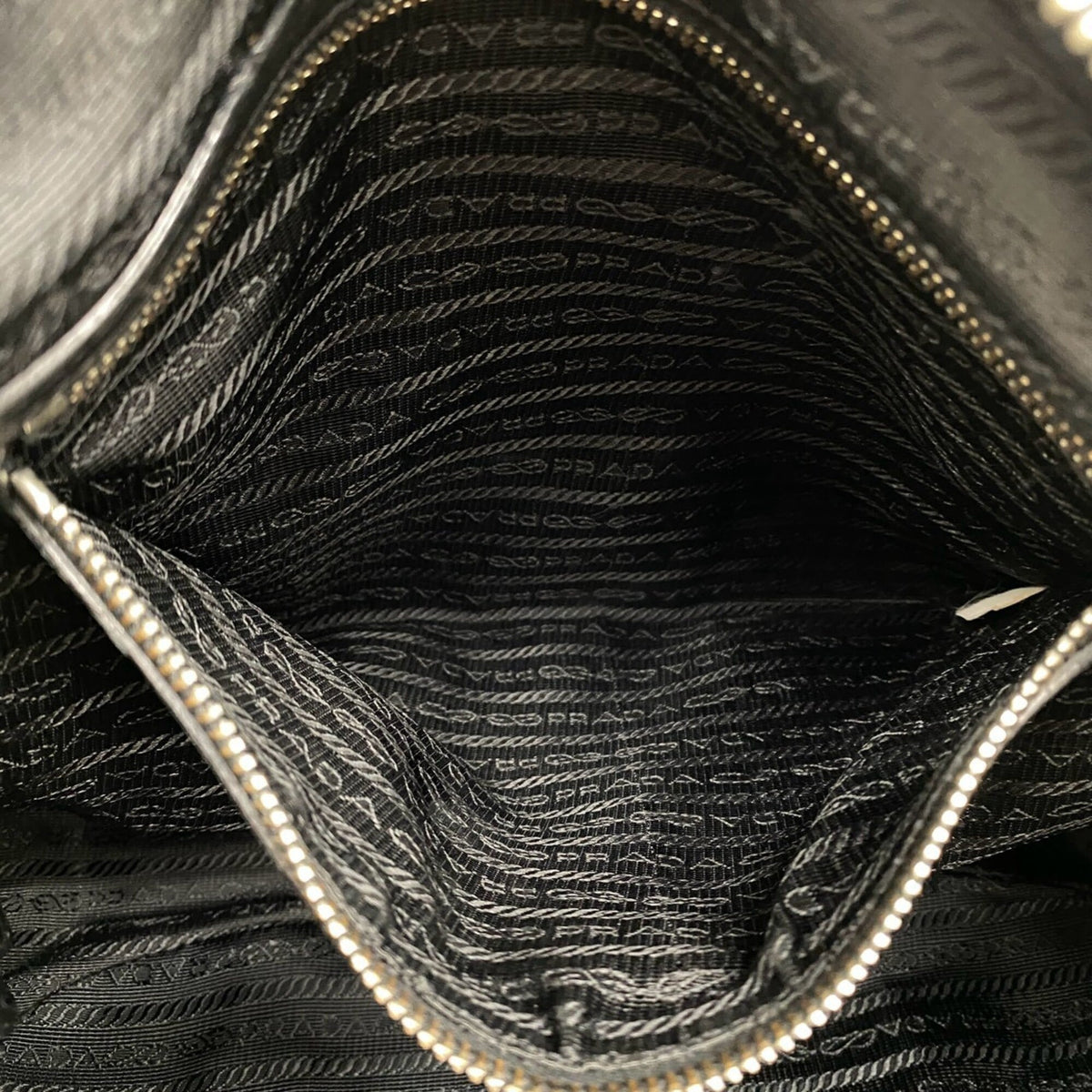 Prada Black Leather Nylon Handbag Shoulder Bag Tote Bag (Pre-Owned)