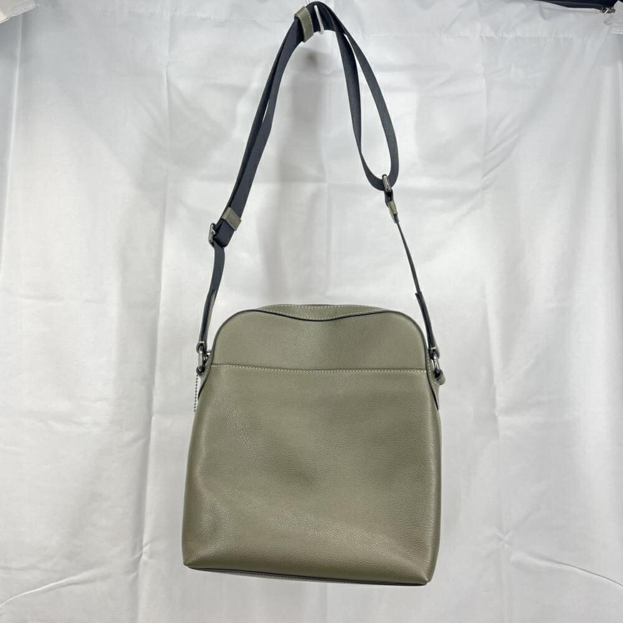 Coach Brown Shoulder Bag (Pre-Owned)