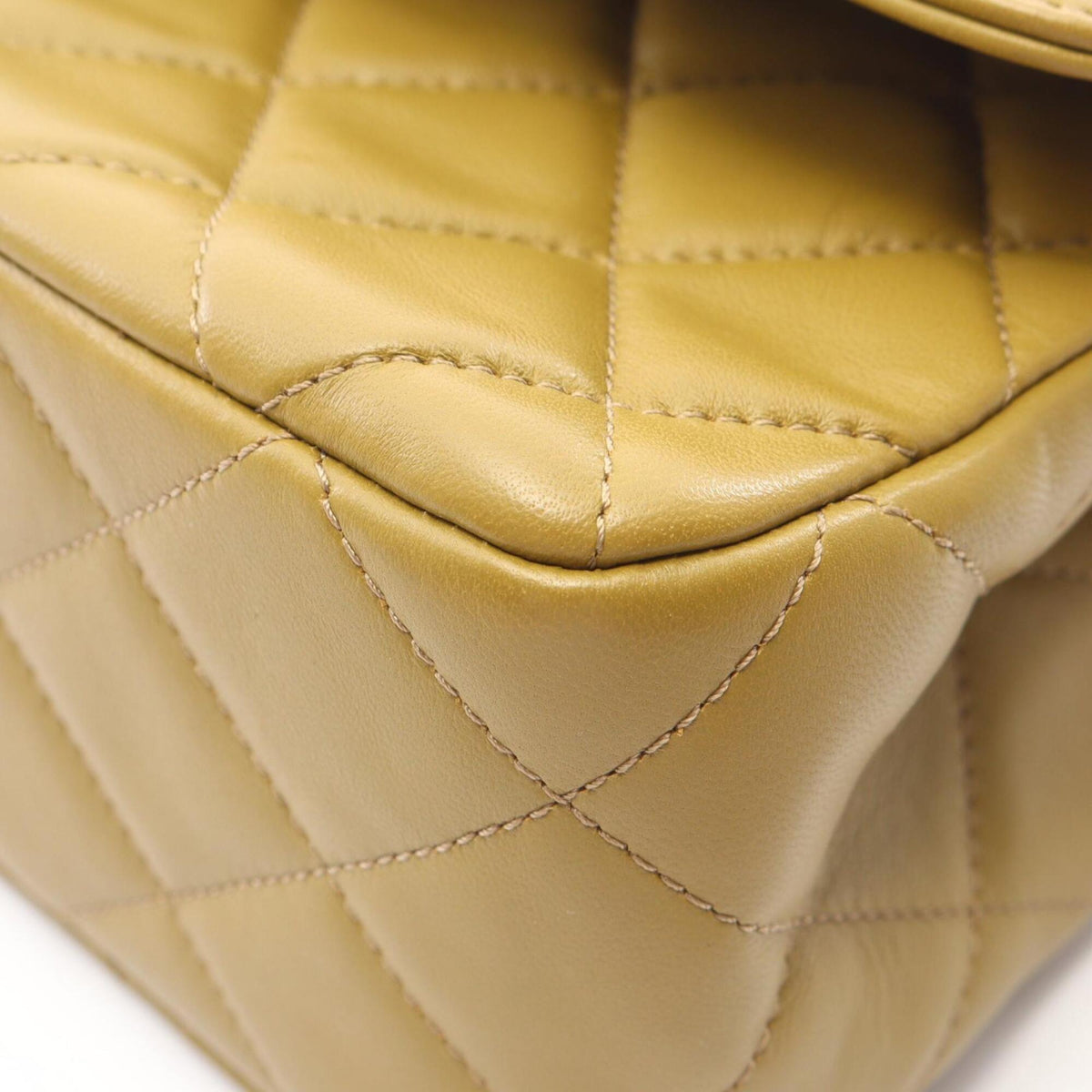 Chanel Matelasse Khaki Leather Handbag Shoulder Bag (Pre-Owned)