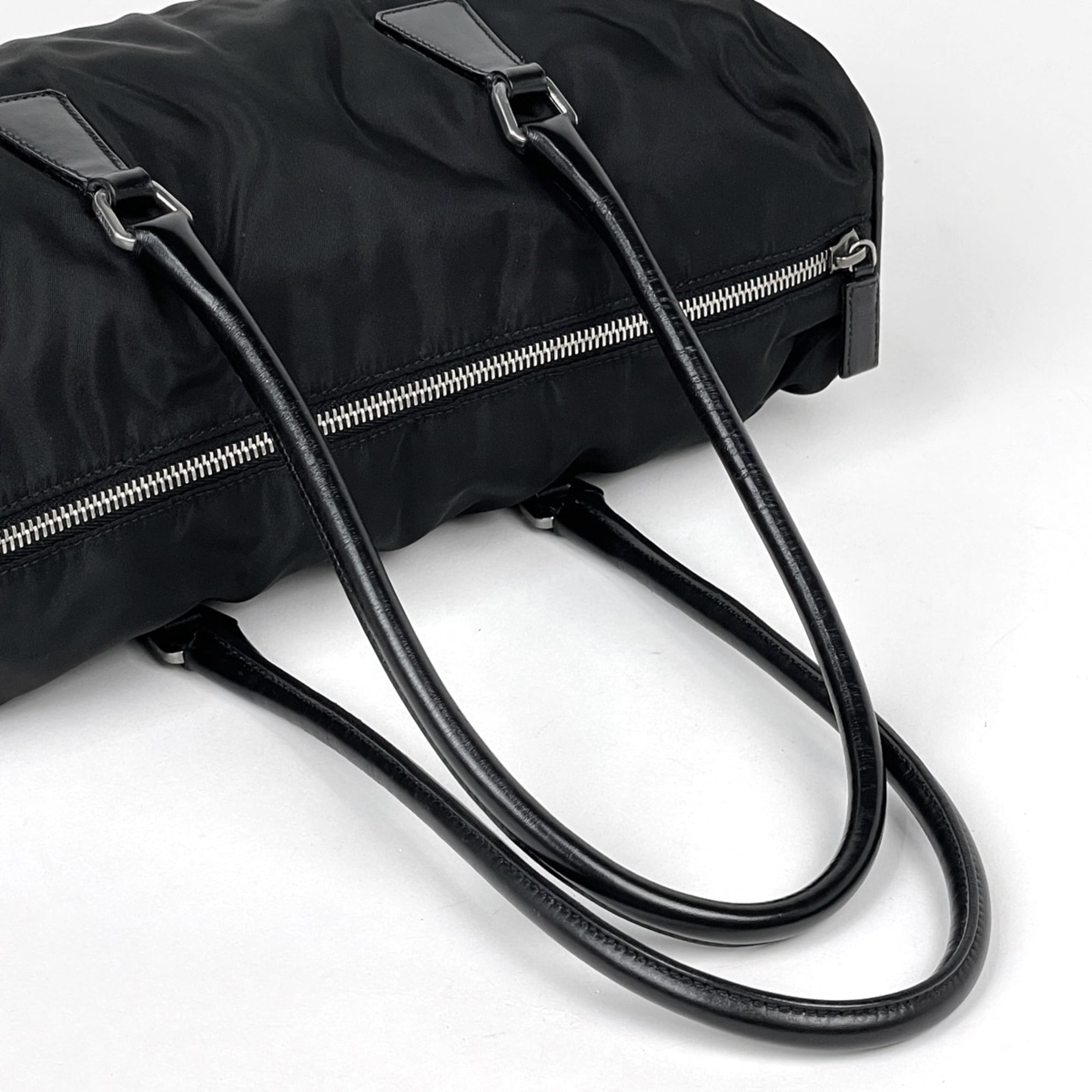 Prada Black Nylon Handbag (Pre-Owned)
