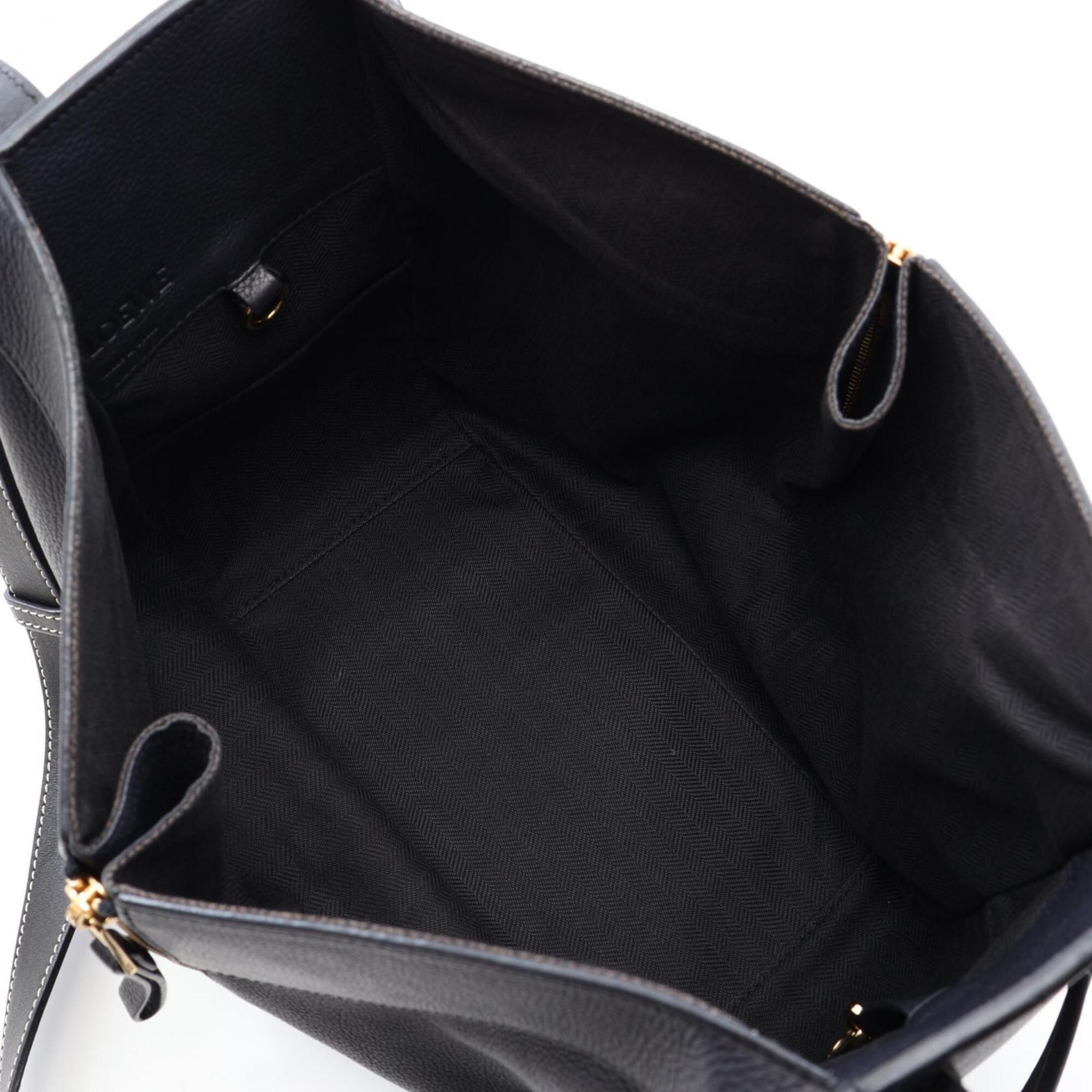 Loewe Black Navy Leather Handbag (Pre-Owned)