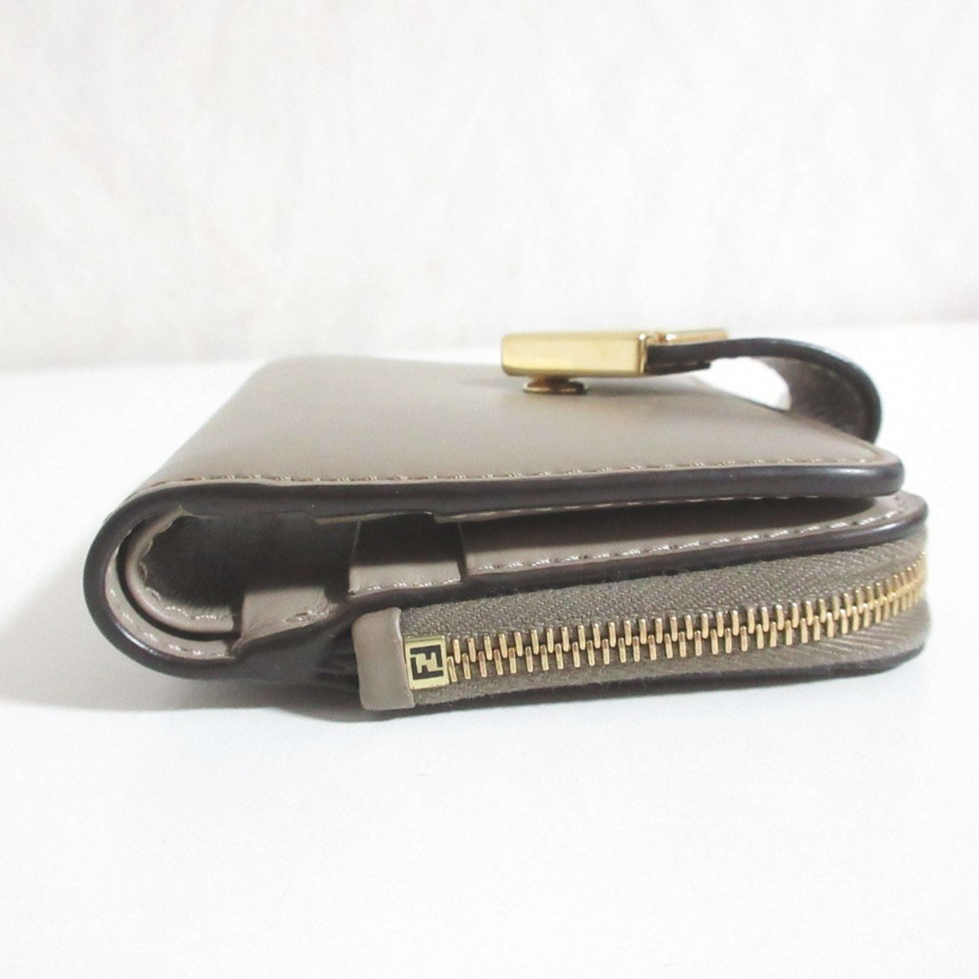 Fendi Beige Wallet (Bi-Fold) (Pre-Owned)