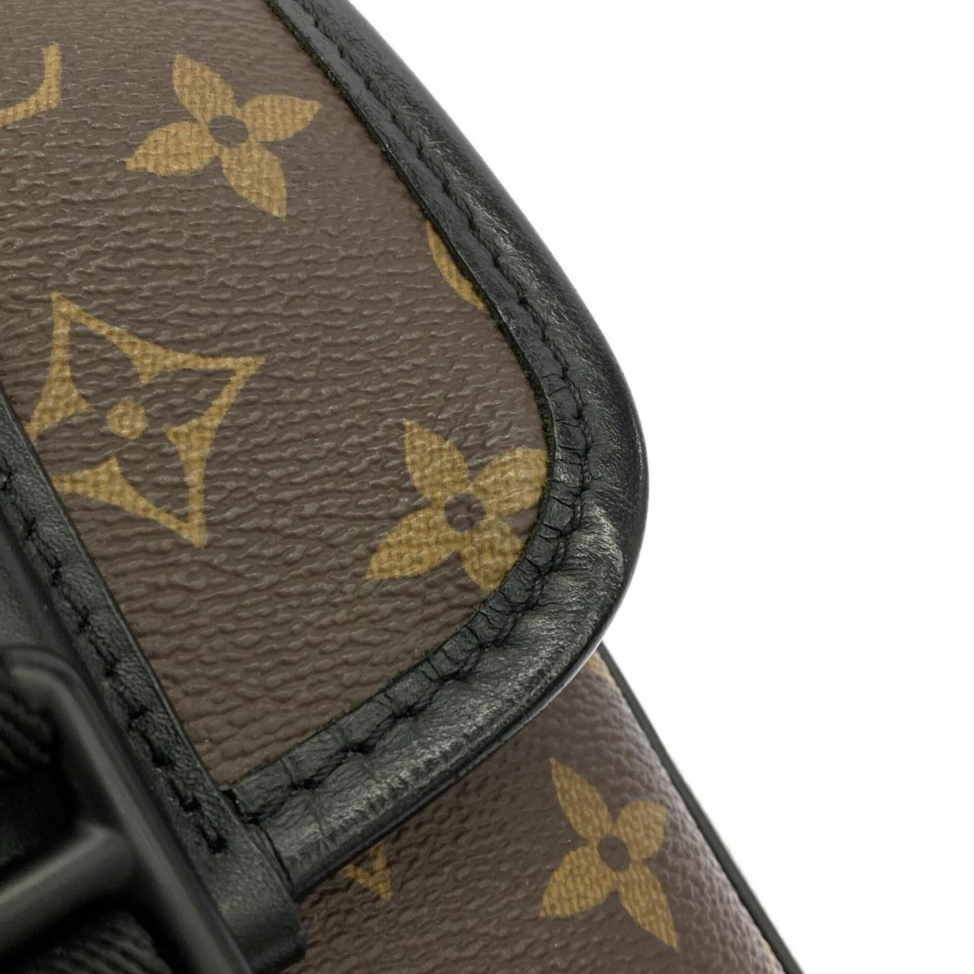 Louis Vuitton Marron Coated Canvas Shoulder Bag (Pre-Owned)