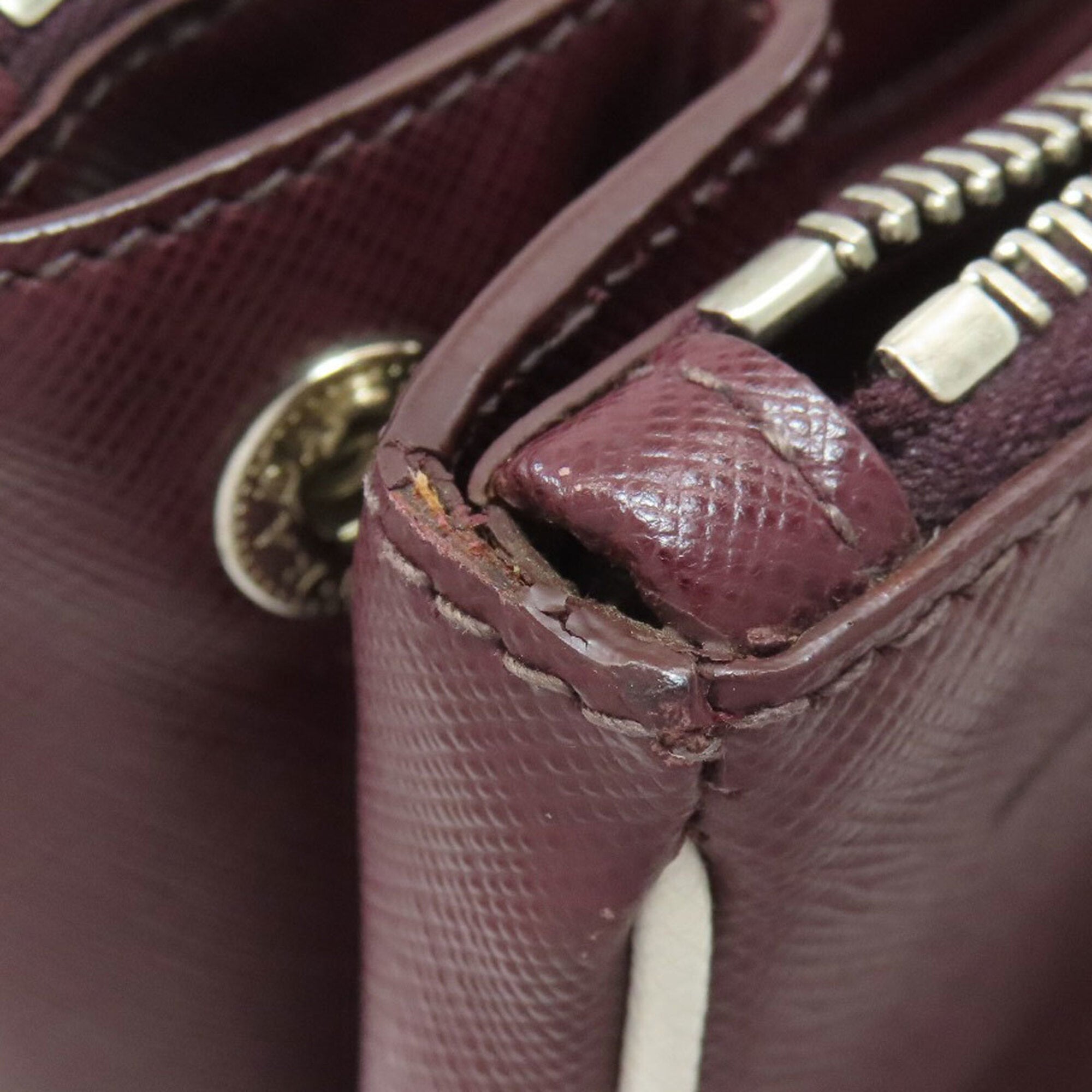 Prada Bordeaux Leather Tote Bag (Pre-Owned)