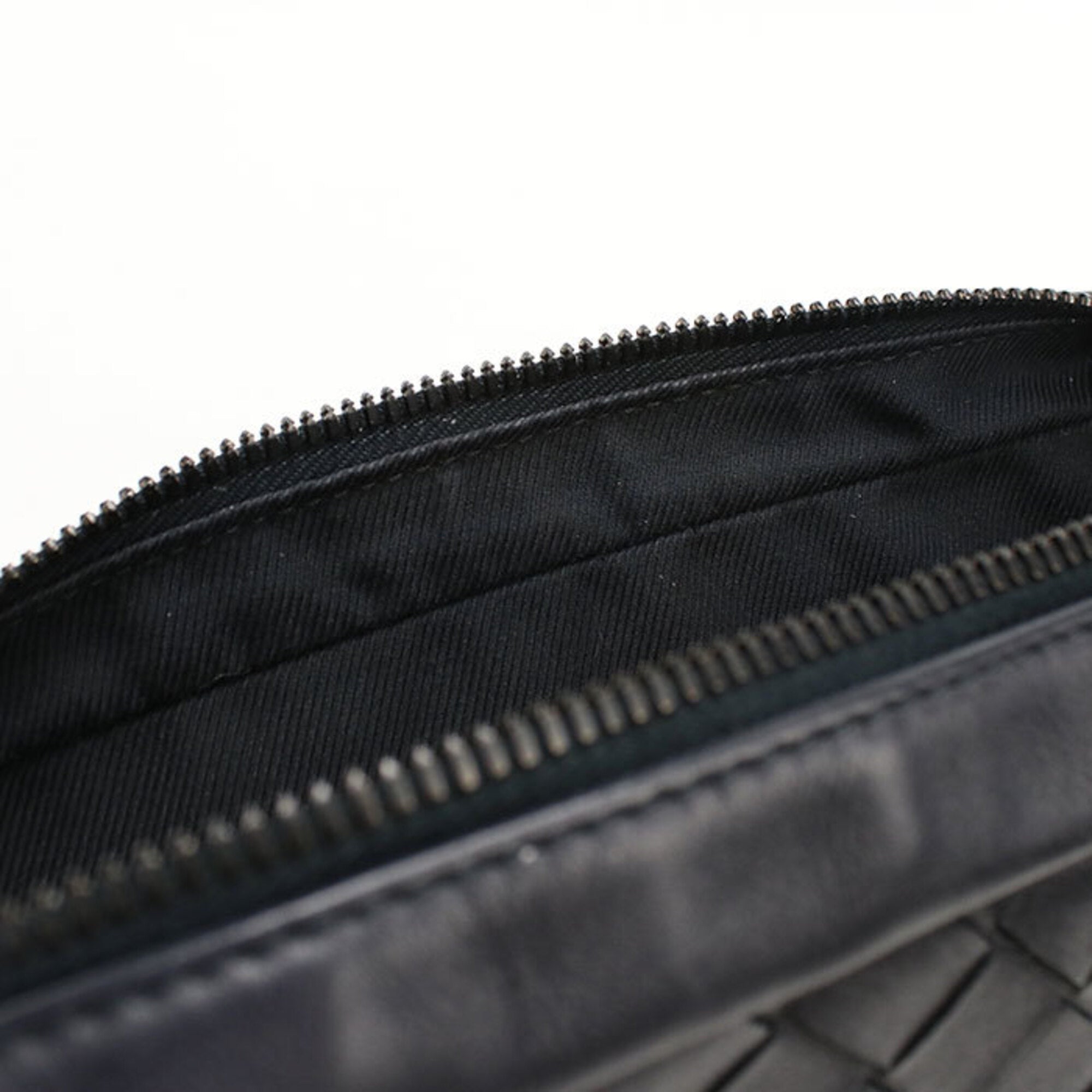 Bottega Veneta Black Leather Sling Bag (Pre-Owned)