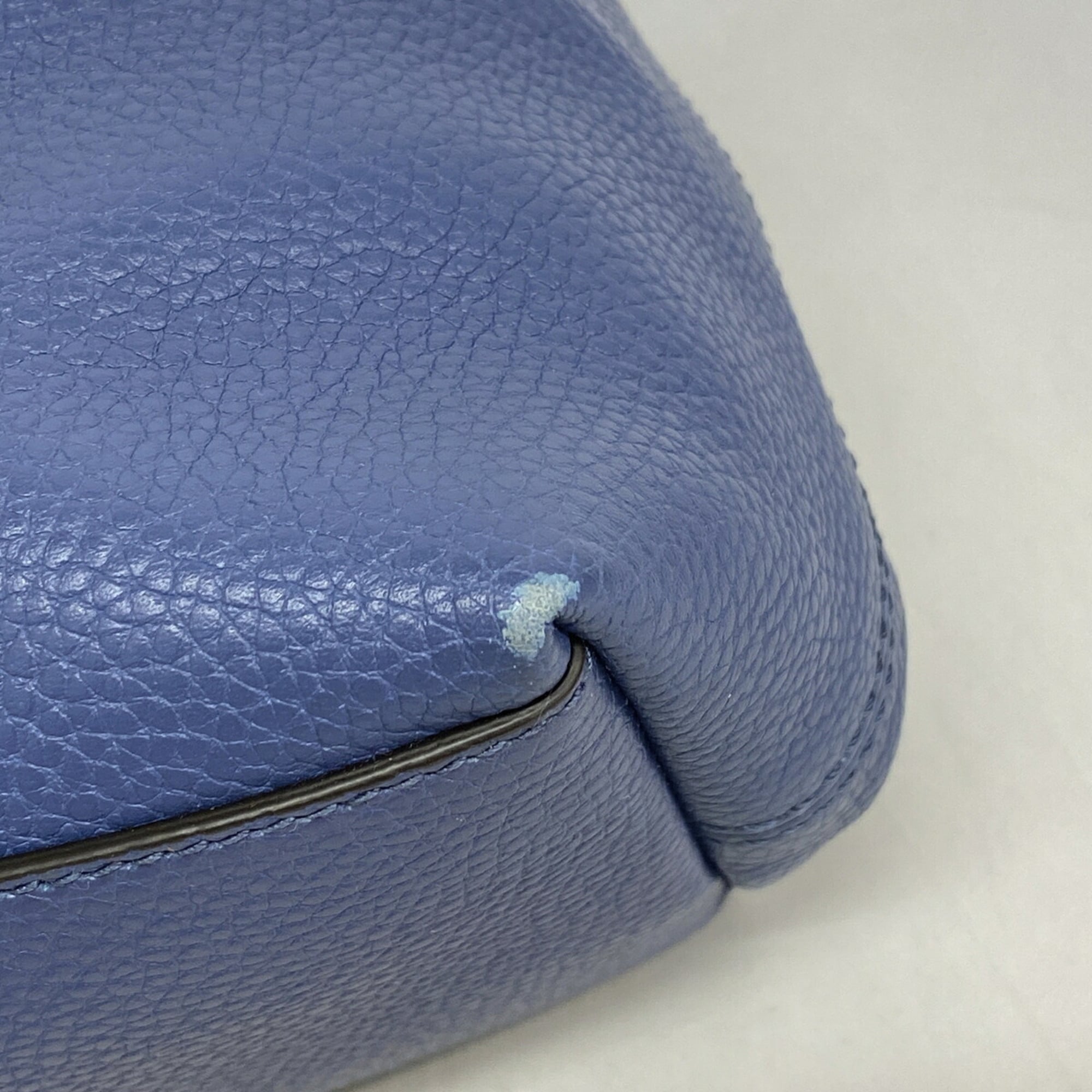 Gucci Blue Leather Shoulder Bag (Pre-Owned)