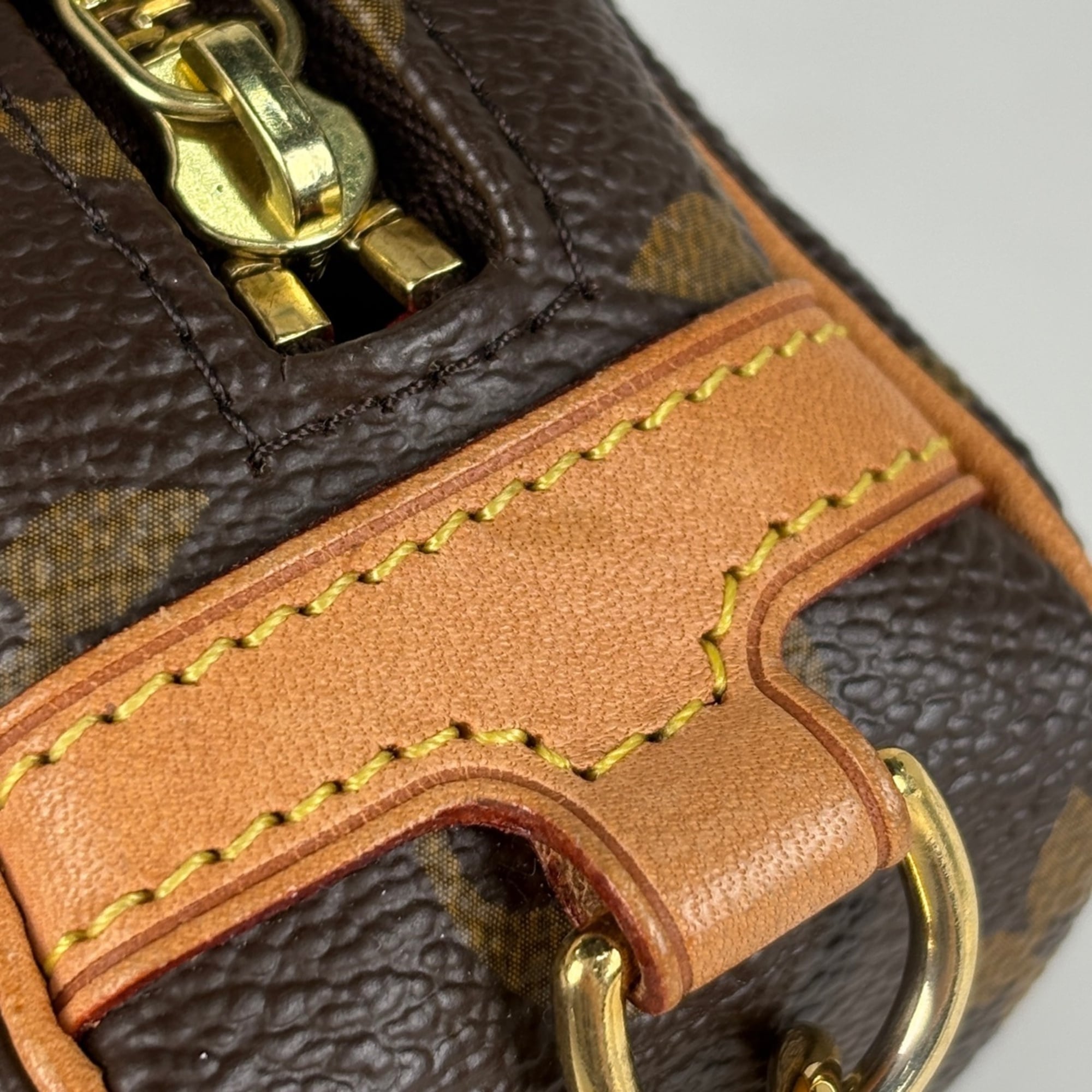 Louis Vuitton Brown Monogram Pouch (Pre-Owned)