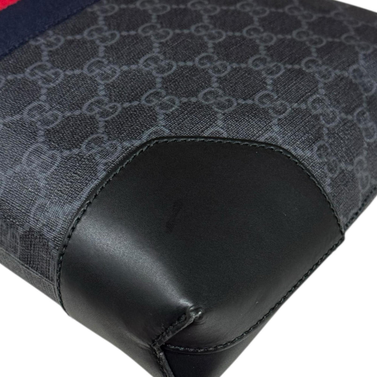 Gucci Sherry Line Black Gg Supreme Shoulder Bag (Pre-Owned)