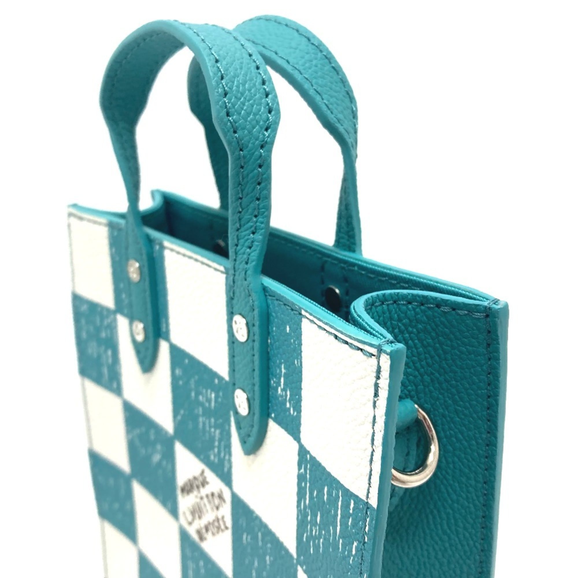 Louis Vuitton Blue Leather Shoulder Bag (Pre-Owned)